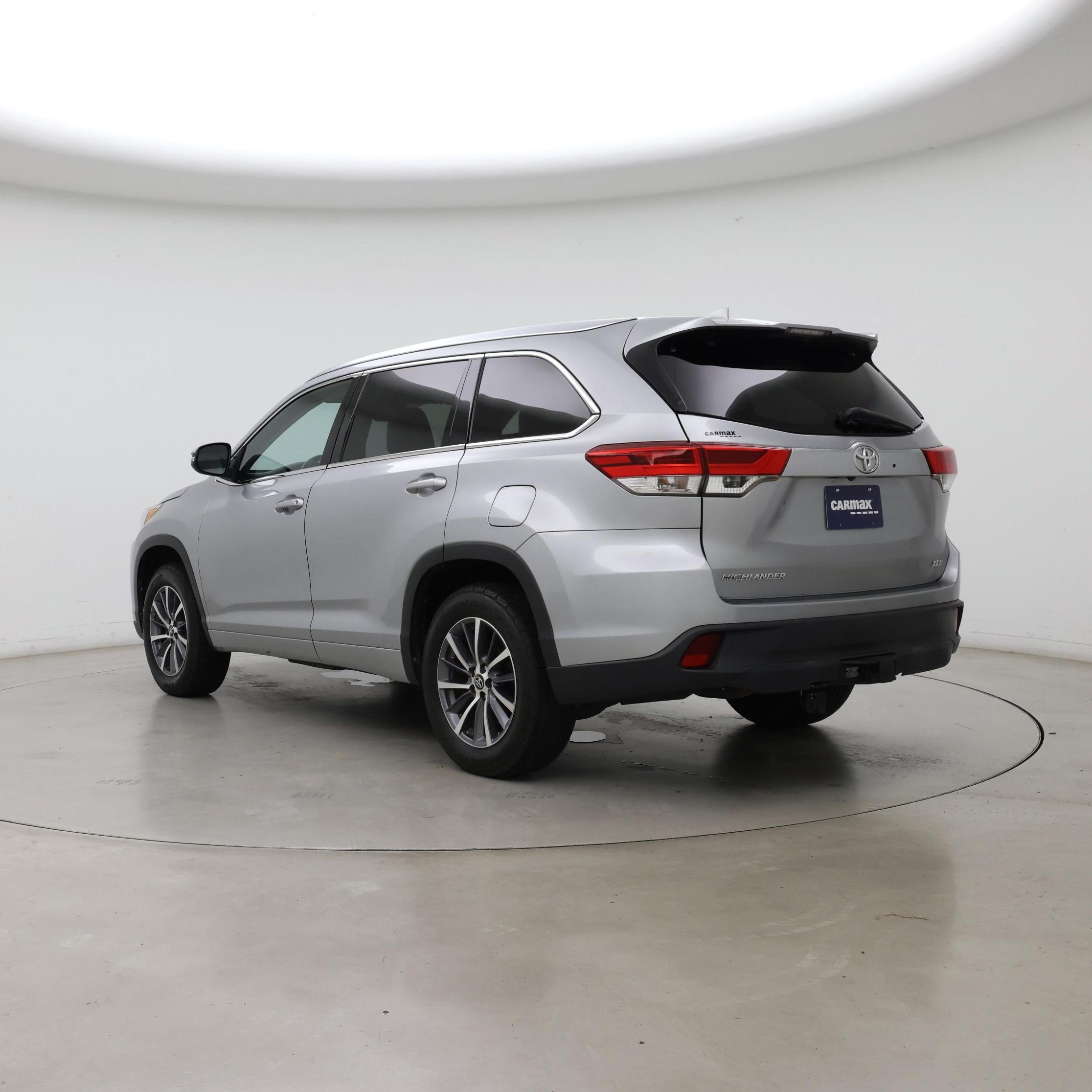 Thumbnail: 2017 Toyota Highlander - 2