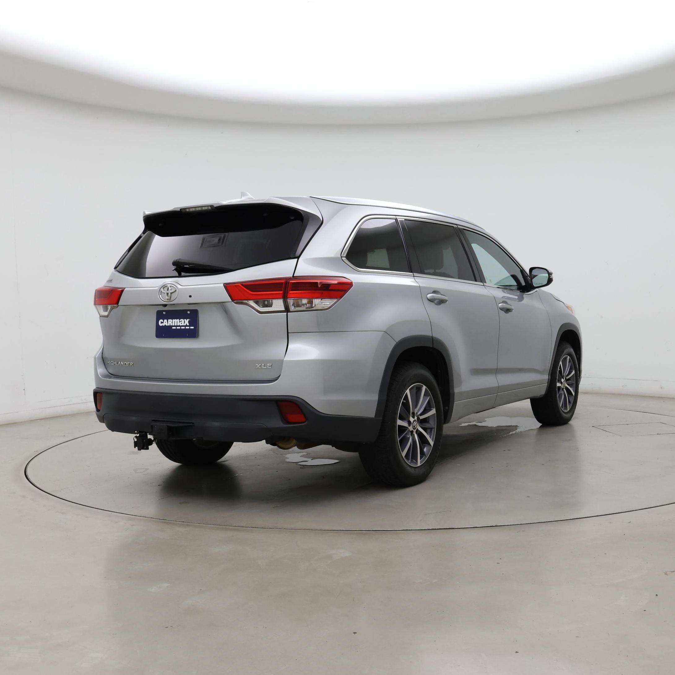 Thumbnail: 2017 Toyota Highlander - 8