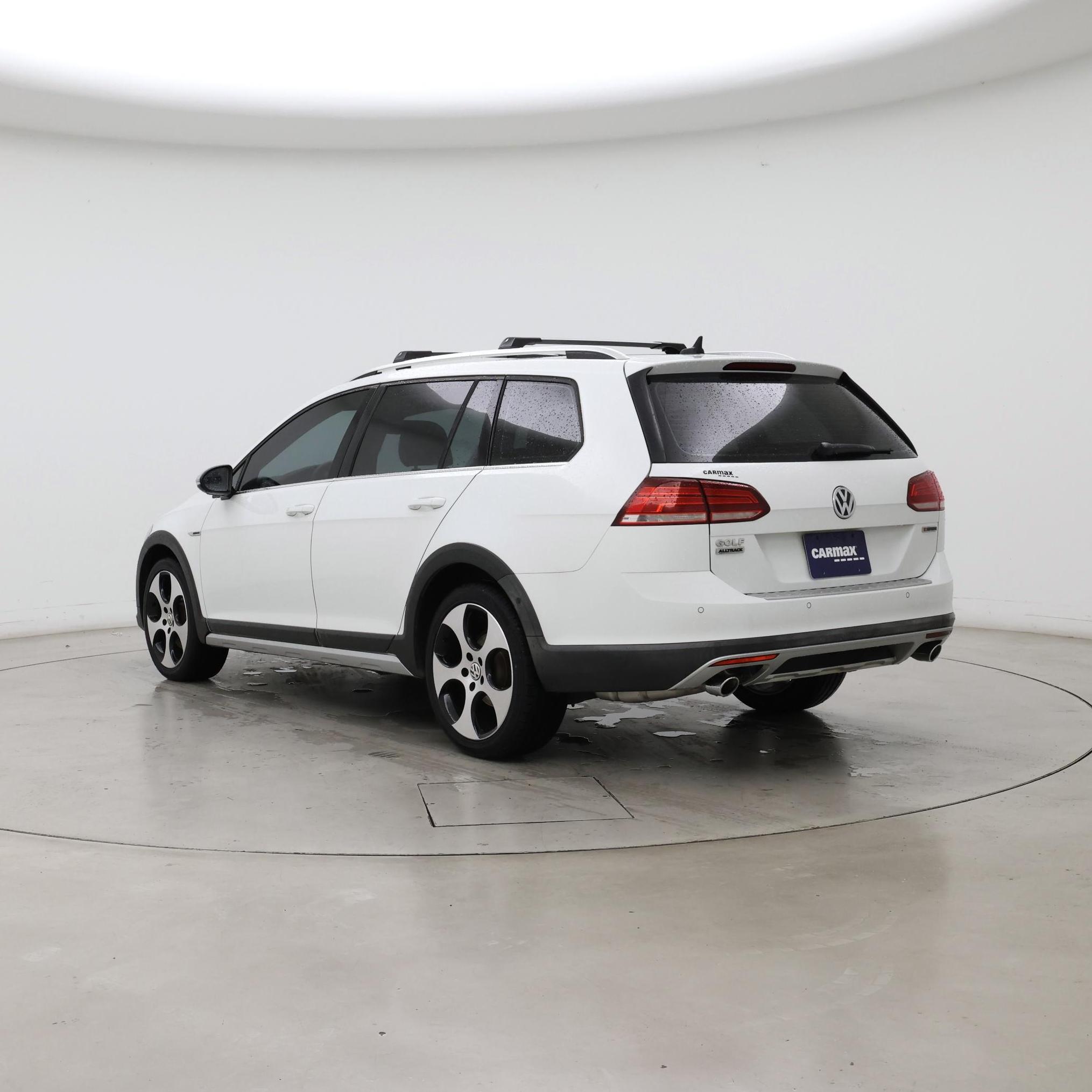 Thumbnail: 2019 Volkswagen Golf - 2