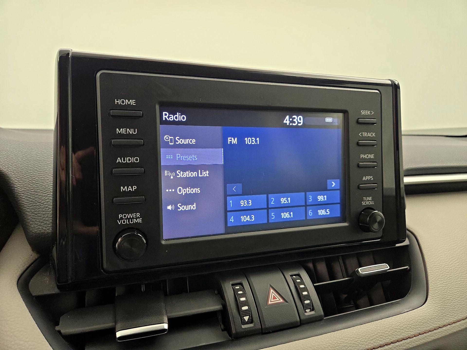 Thumbnail: 2019 Toyota RAV4 - 15