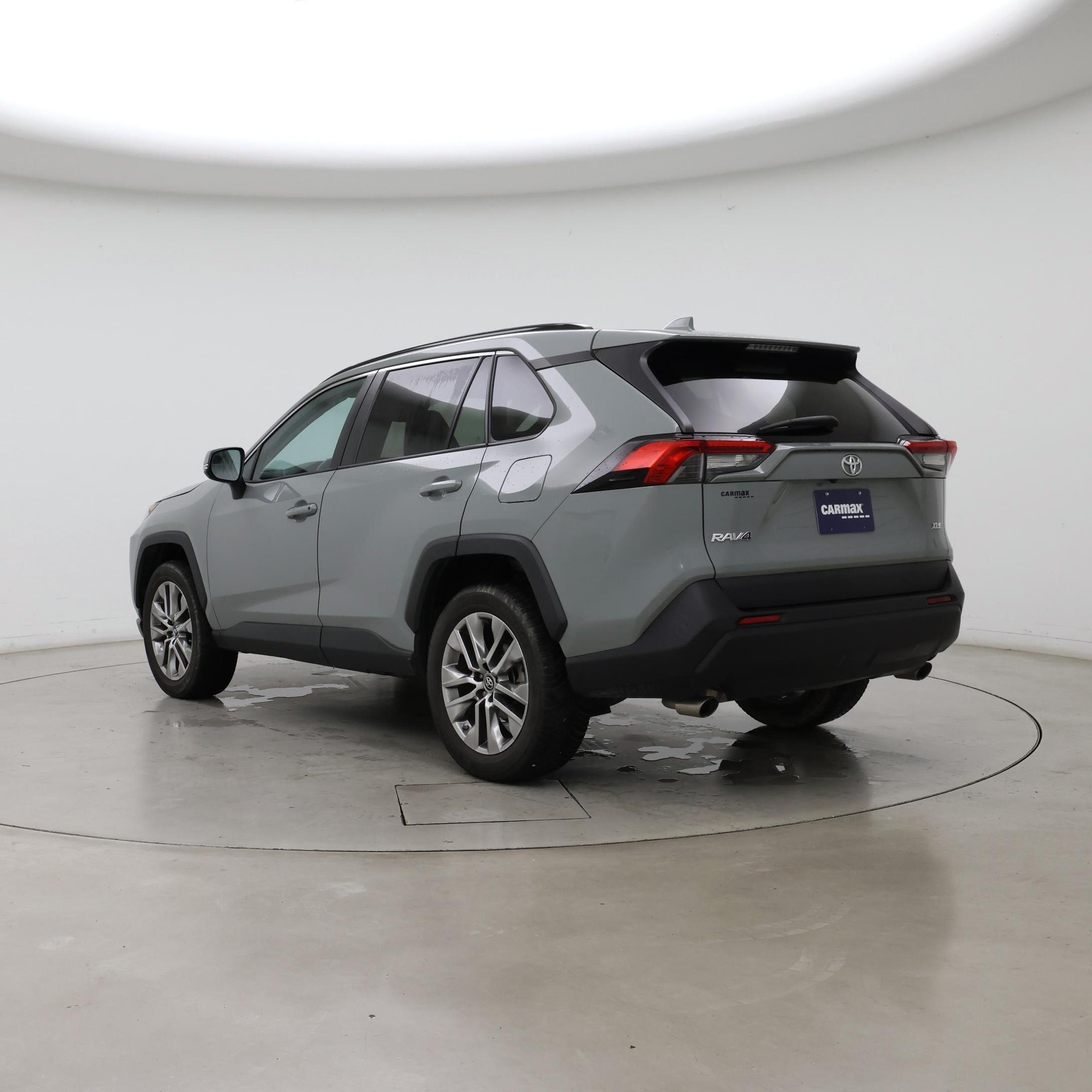 Thumbnail: 2019 Toyota RAV4 - 2