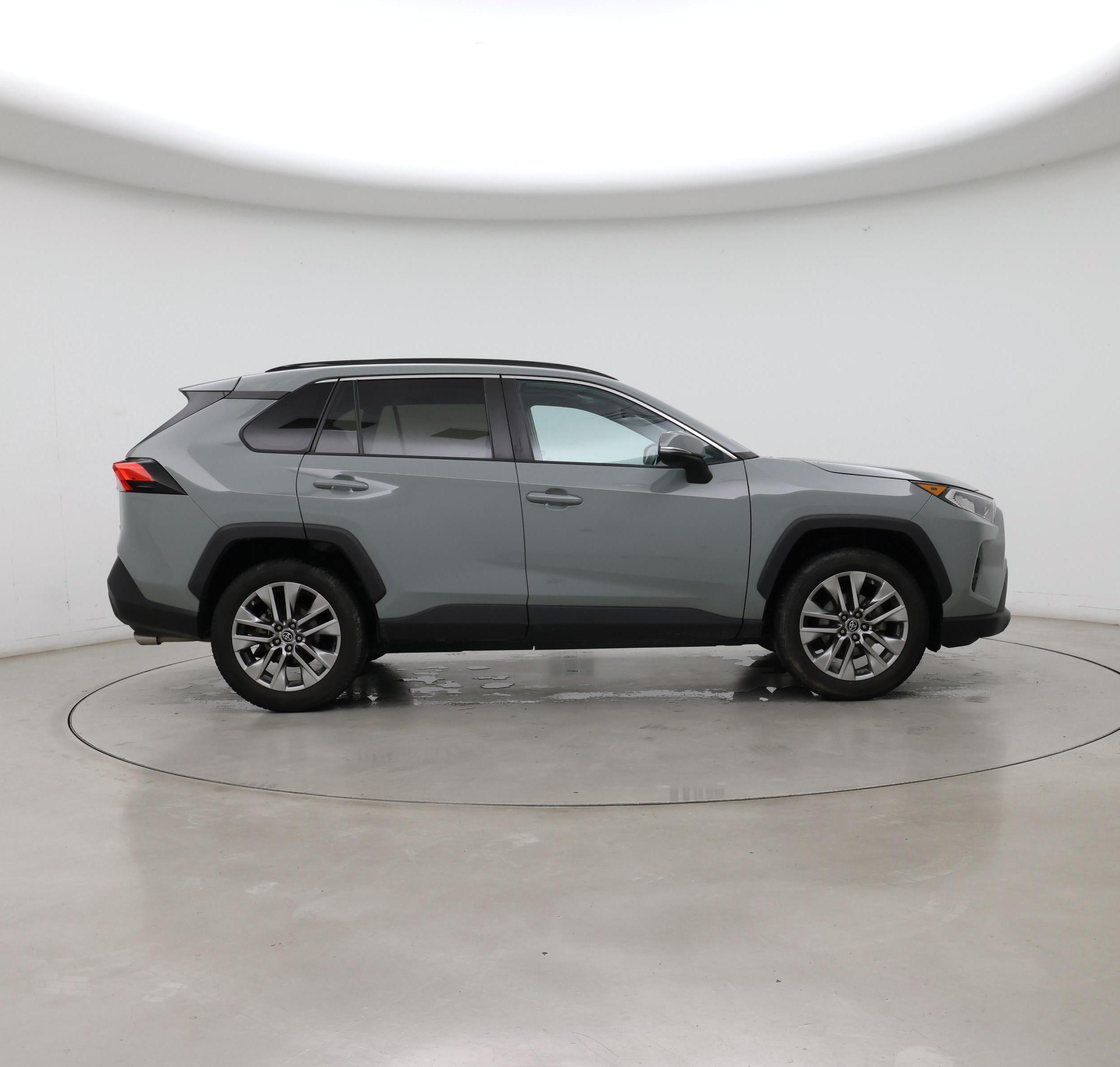 Thumbnail: 2019 Toyota RAV4 - 7
