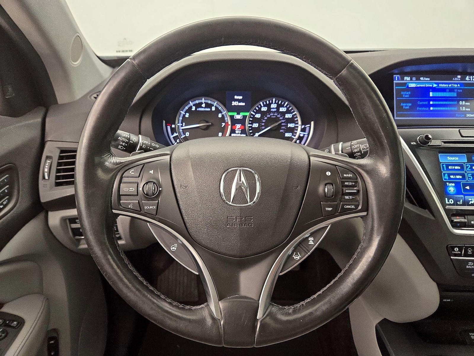 2017 Acura MDX Advance and Entertainment Package - Photo 11