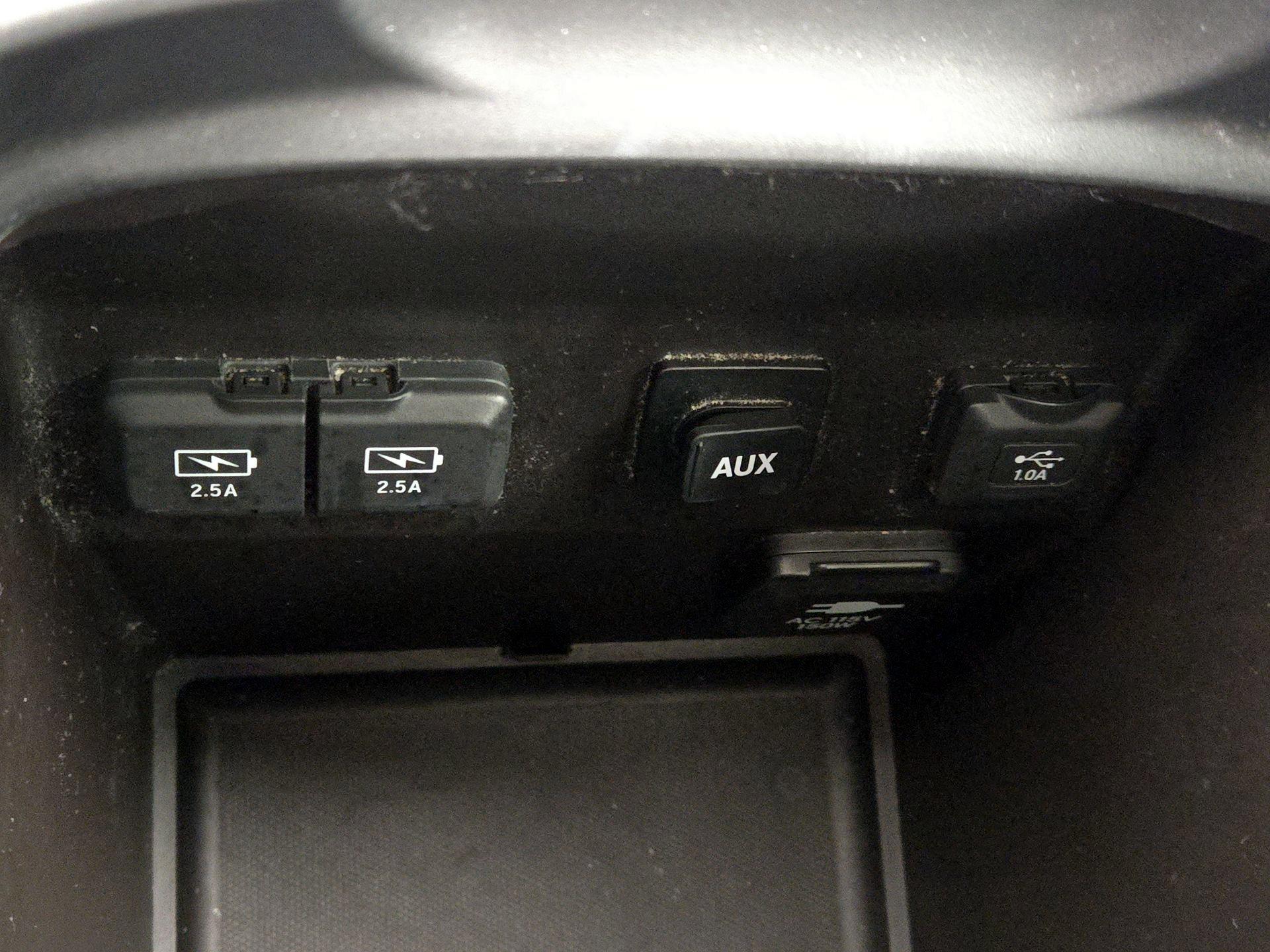 Thumbnail: 2017 Acura MDX - 18