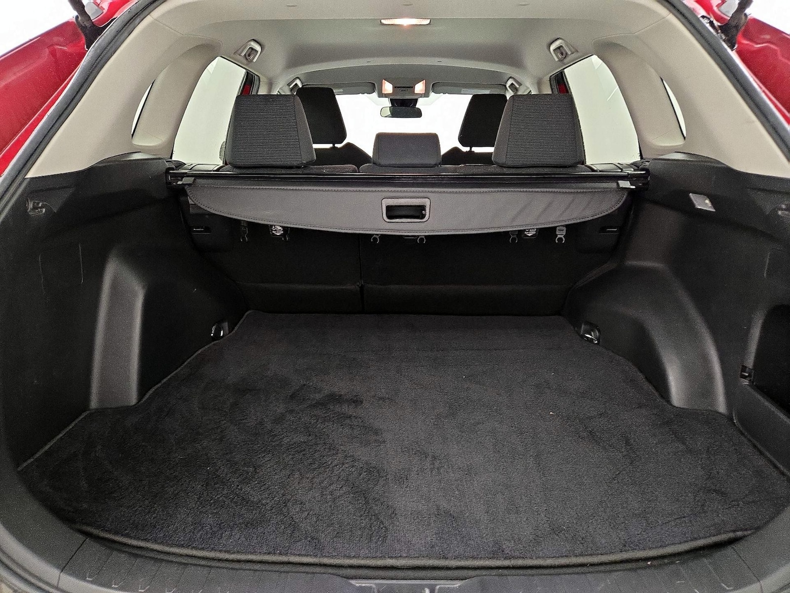2020 Toyota RAV4 LE - Photo 21