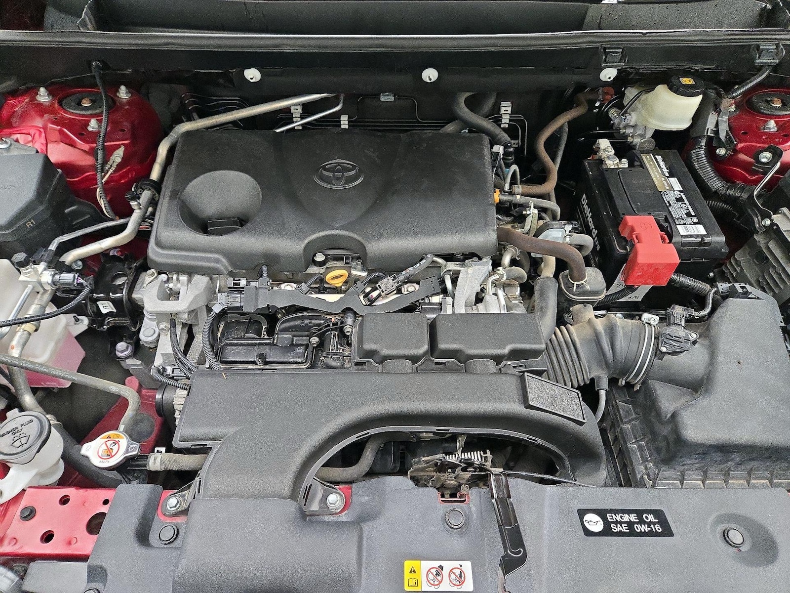 2020 Toyota RAV4 LE - Photo 22