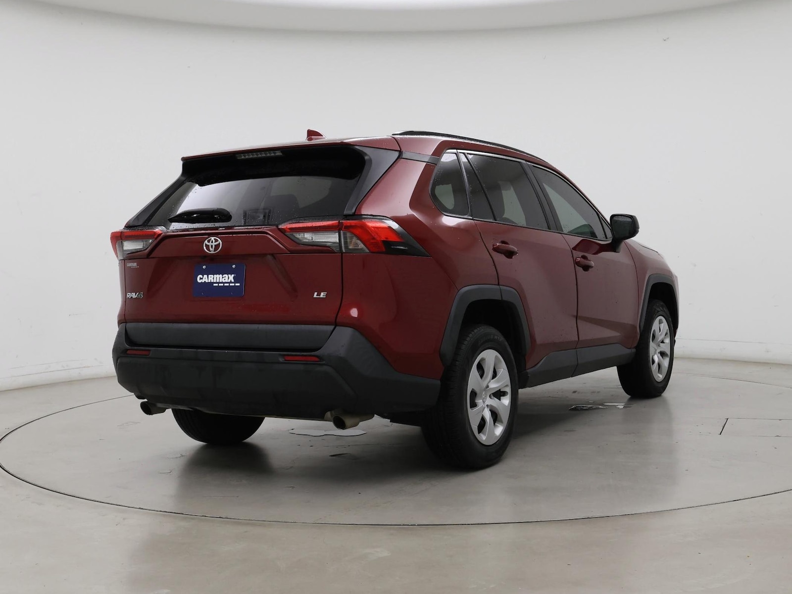 2020 Toyota RAV4 LE - Photo 9