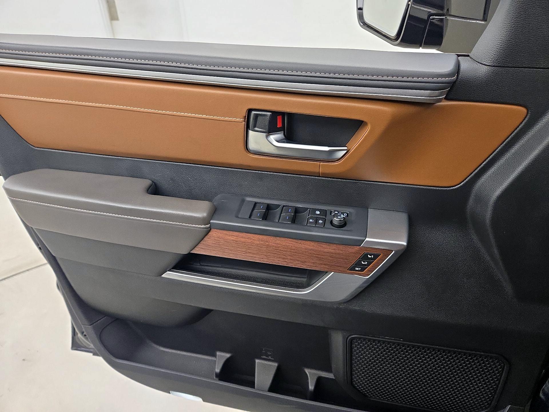 Thumbnail: 2022 Toyota Tundra - 12