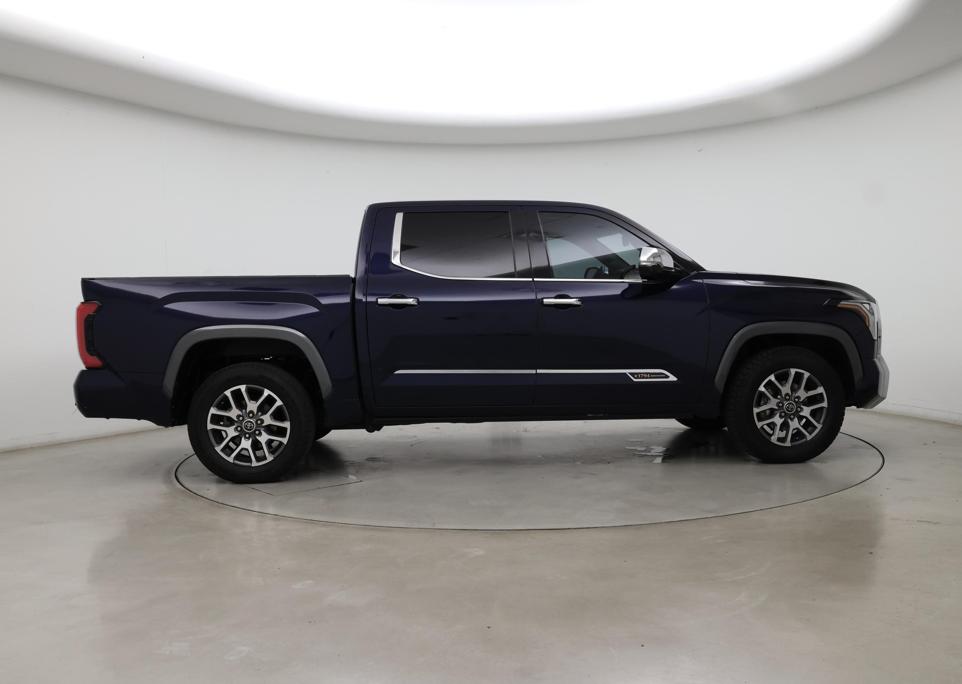 Thumbnail: 2022 Toyota Tundra - 7