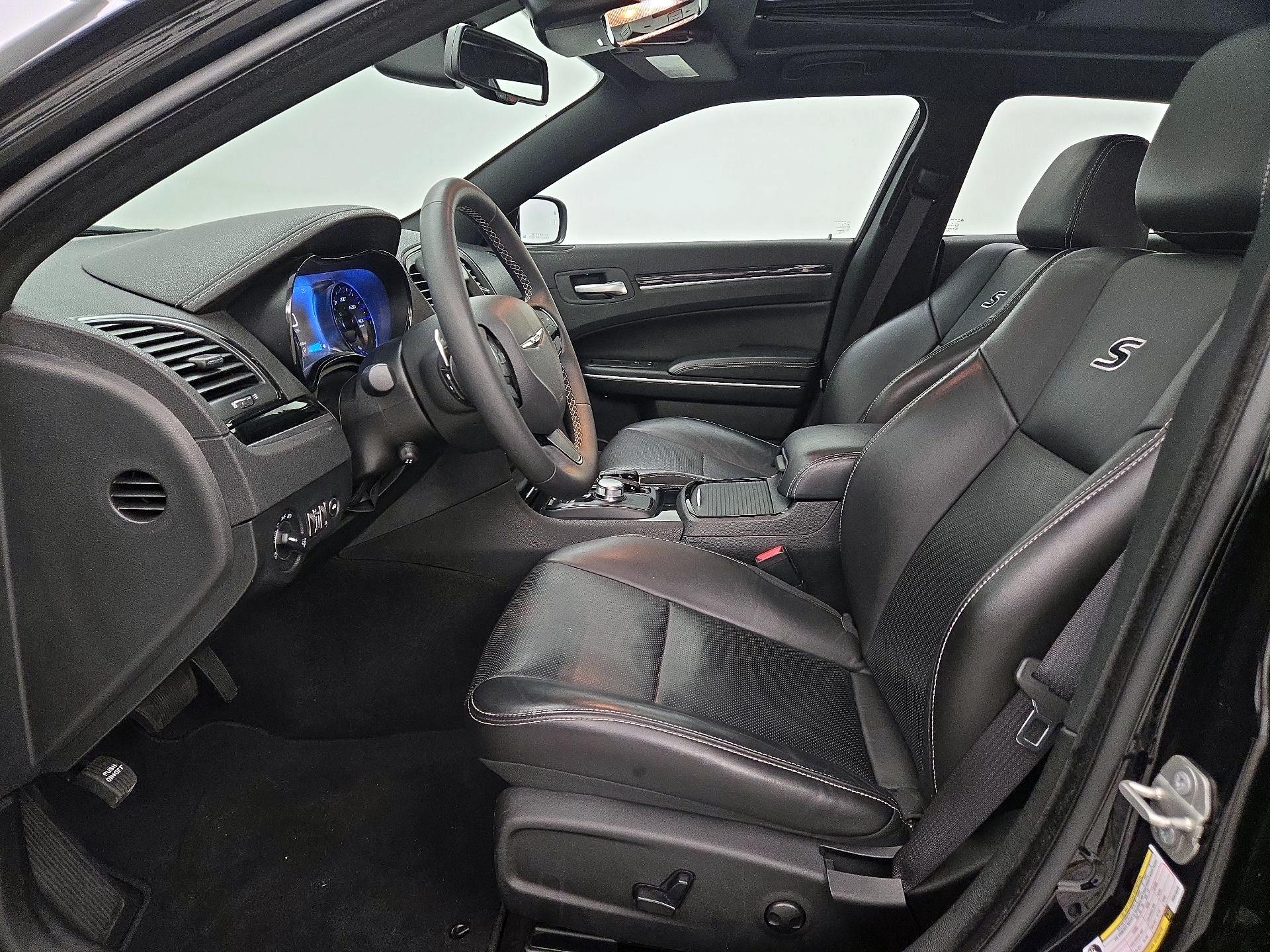 Thumbnail: 2023 Chrysler 300 - 11