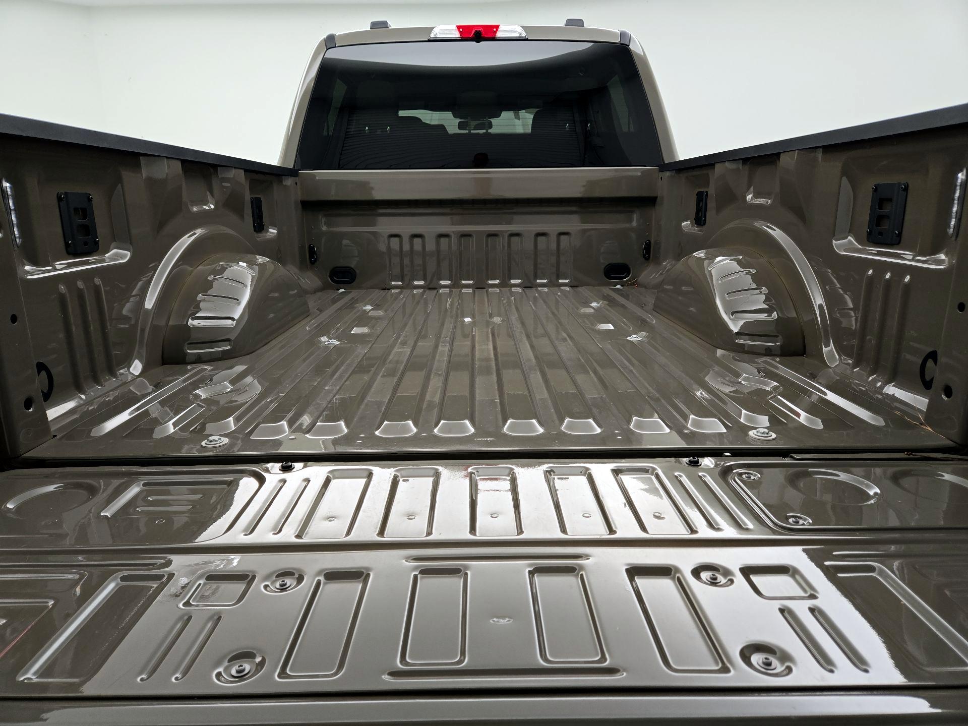 Thumbnail: 2026 Ford F-250 - 20