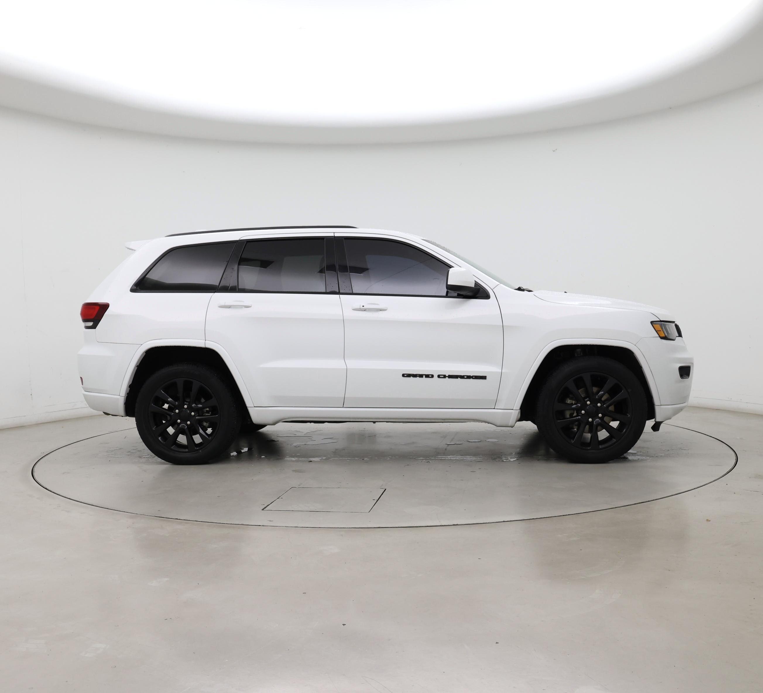 Thumbnail: 2019 Jeep Grand Cherokee - 7