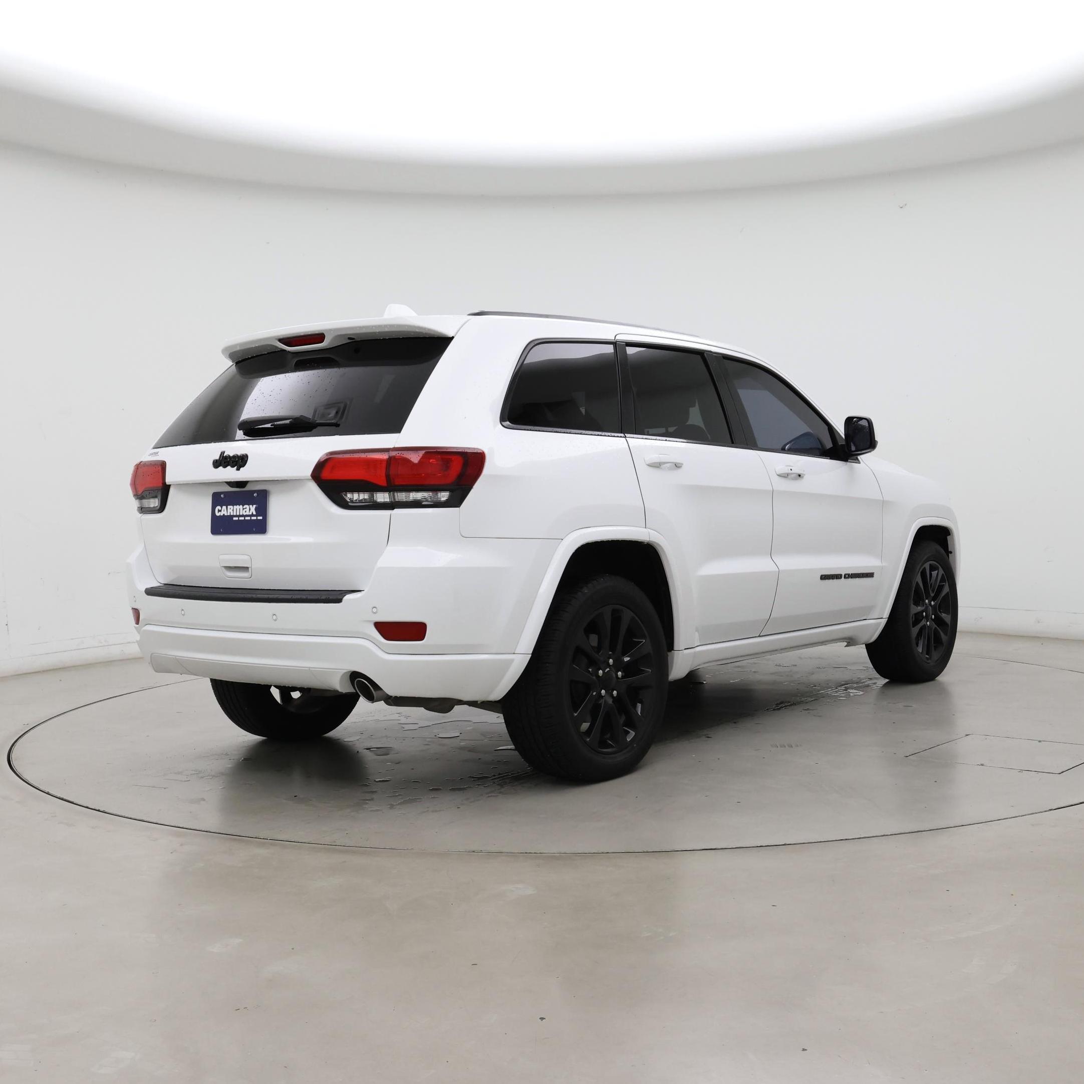 Thumbnail: 2019 Jeep Grand Cherokee - 8
