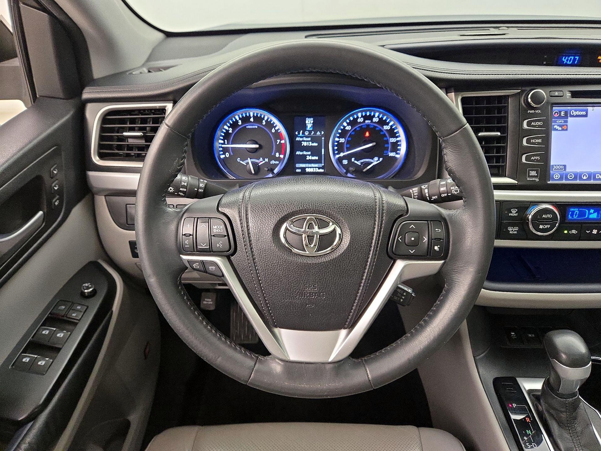 Thumbnail: 2014 Toyota Highlander - 10