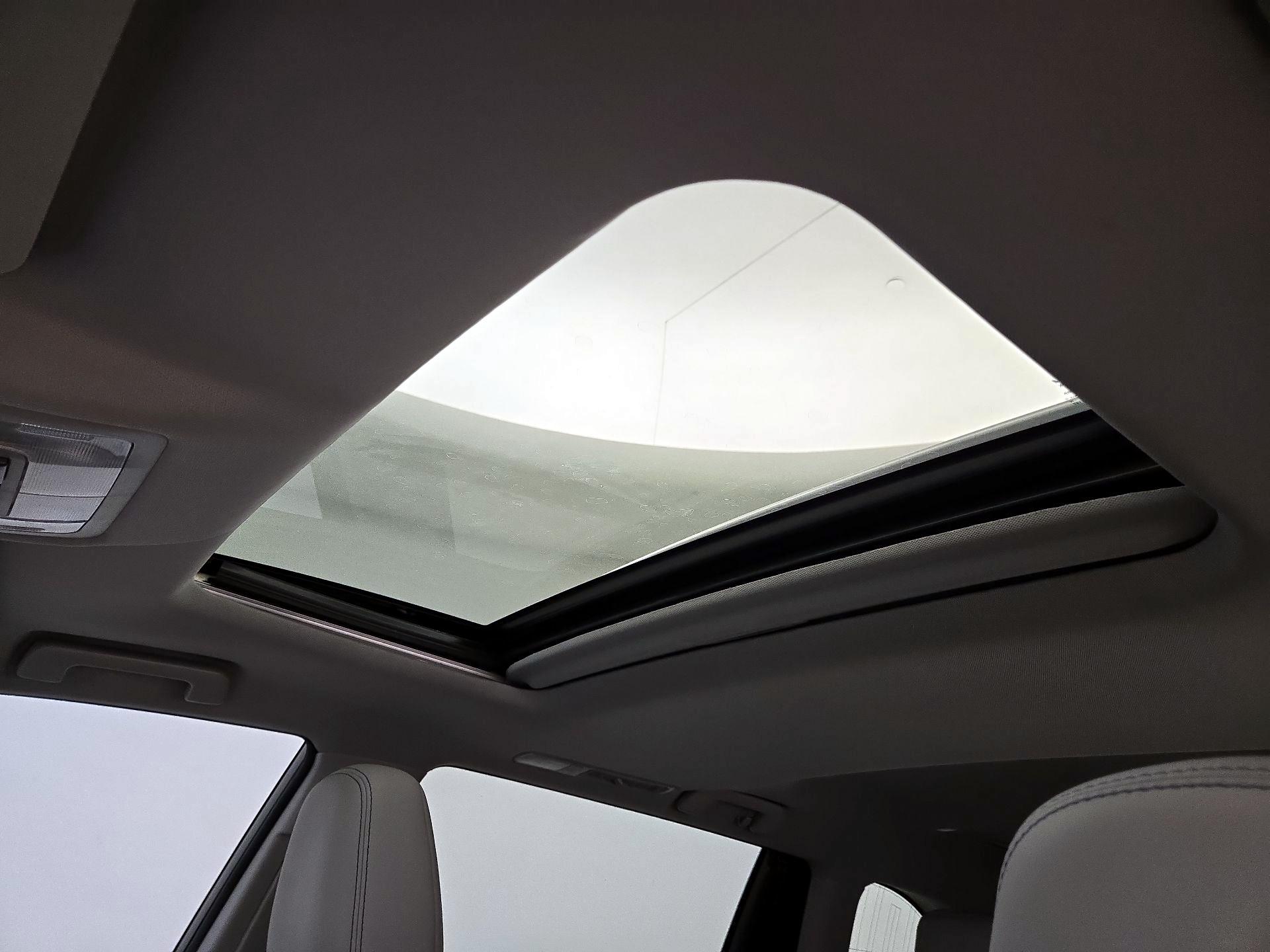 Thumbnail: 2014 Toyota Highlander - 20