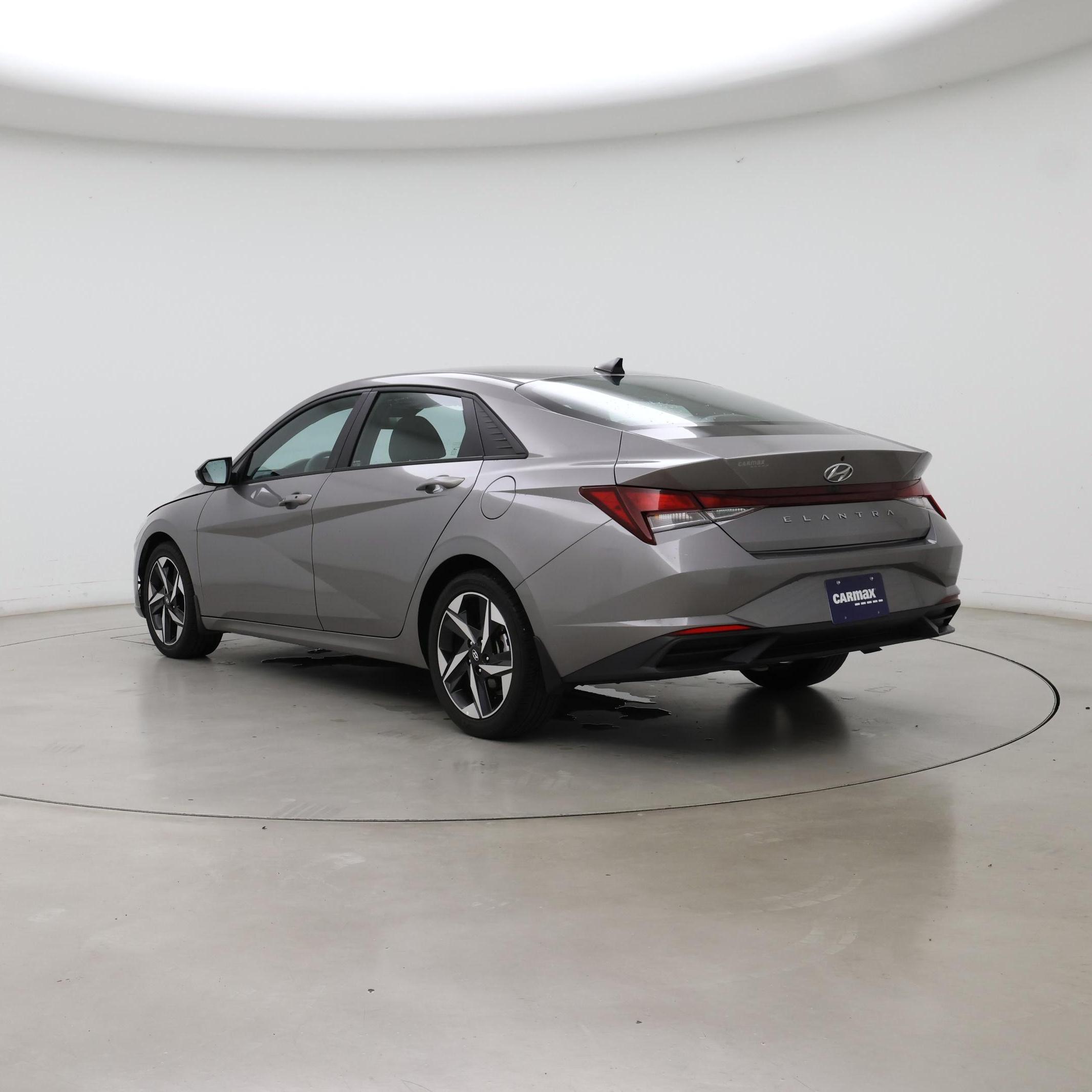 Thumbnail: 2023 Hyundai Elantra - 2