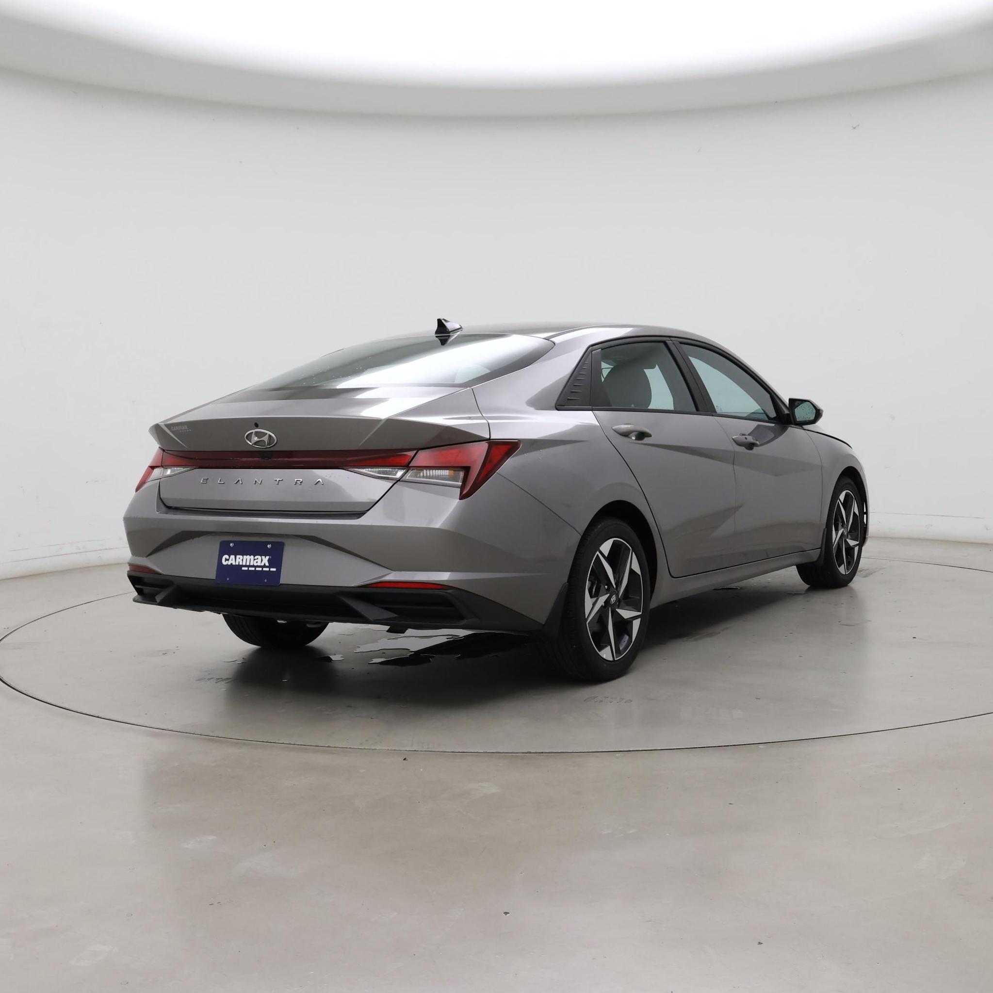 Thumbnail: 2023 Hyundai Elantra - 8