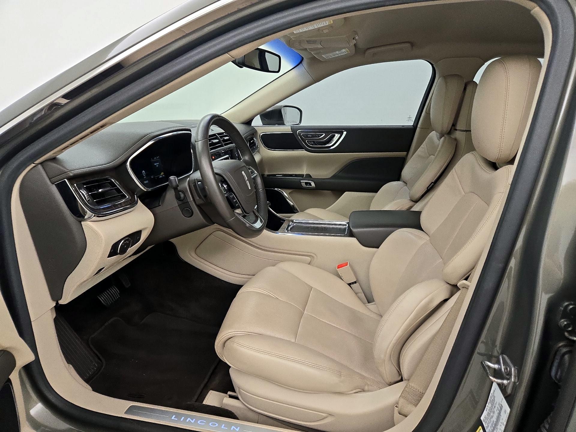 Thumbnail: 2017 Lincoln Continental - 11