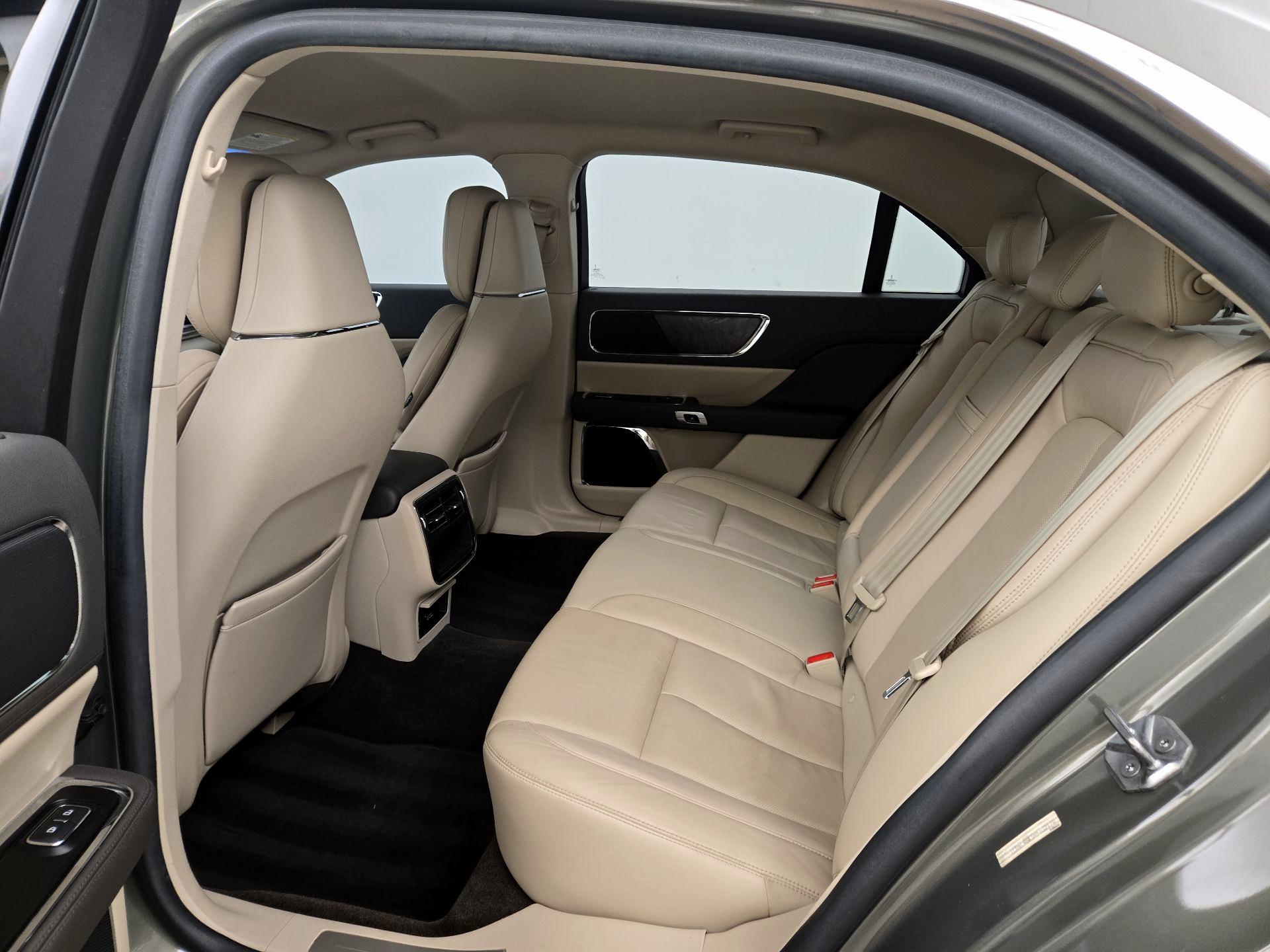 Thumbnail: 2017 Lincoln Continental - 20