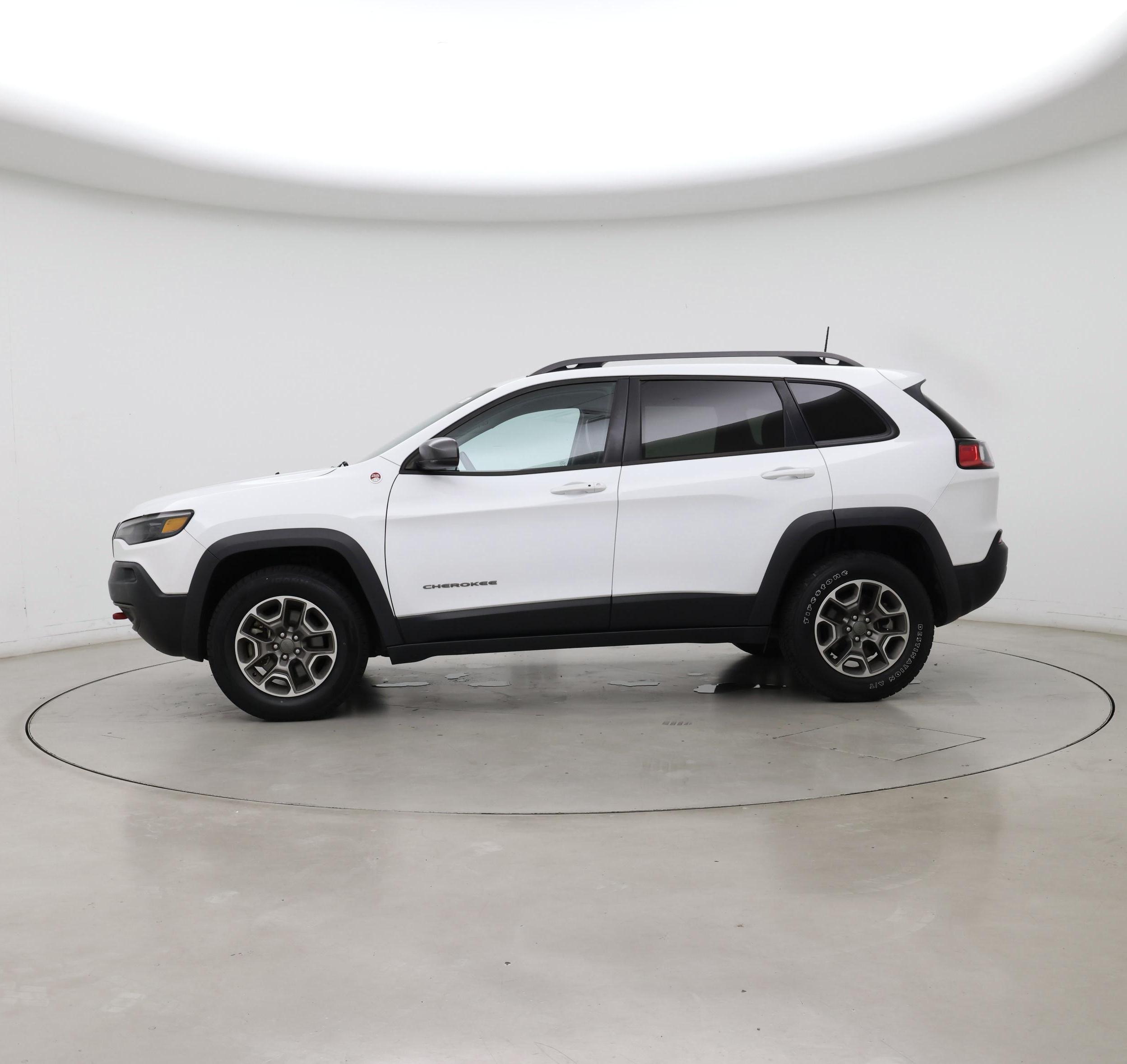 Thumbnail: 2021 Jeep Cherokee - 3