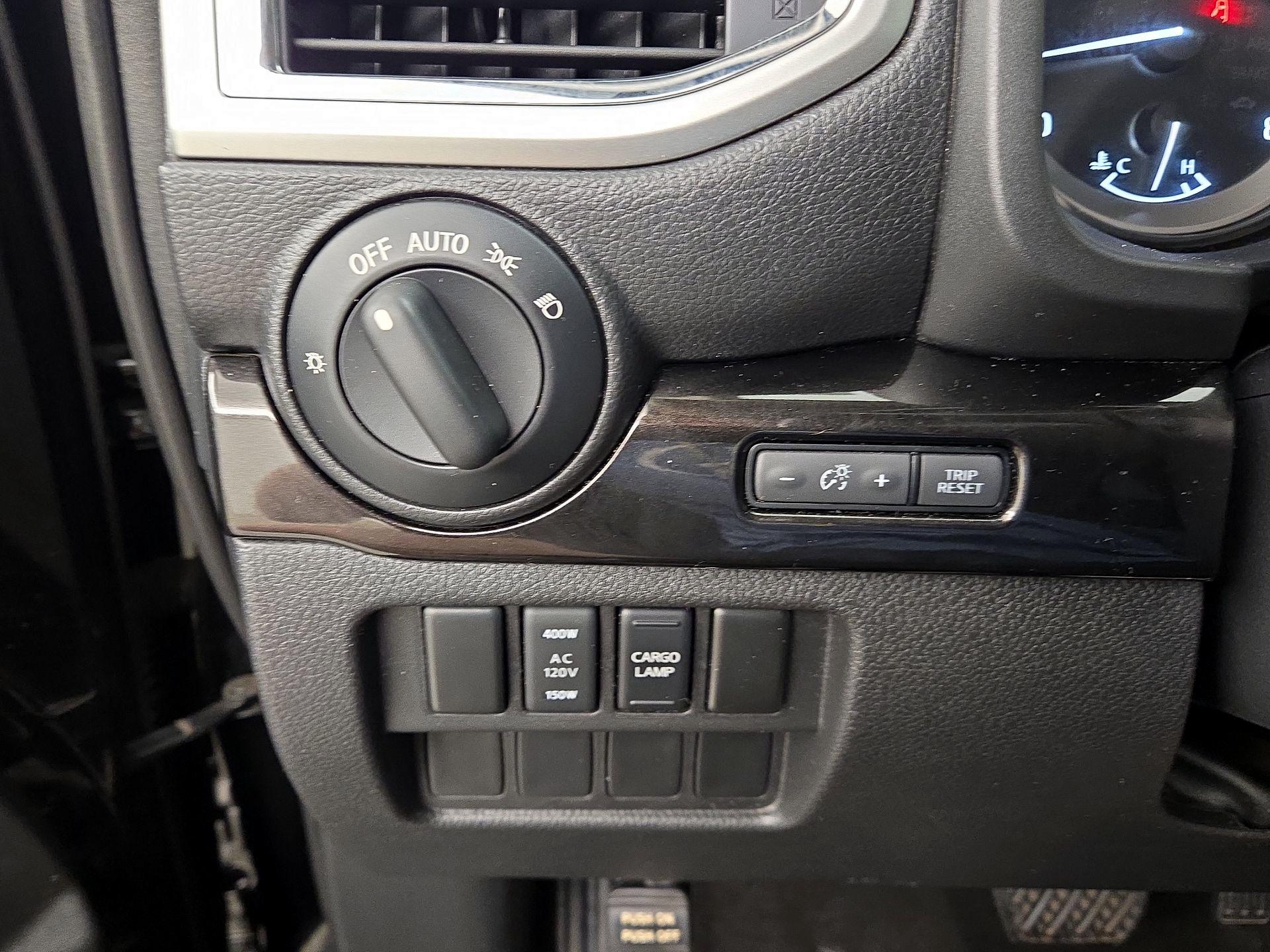 Thumbnail: 2018 Nissan Titan - 13