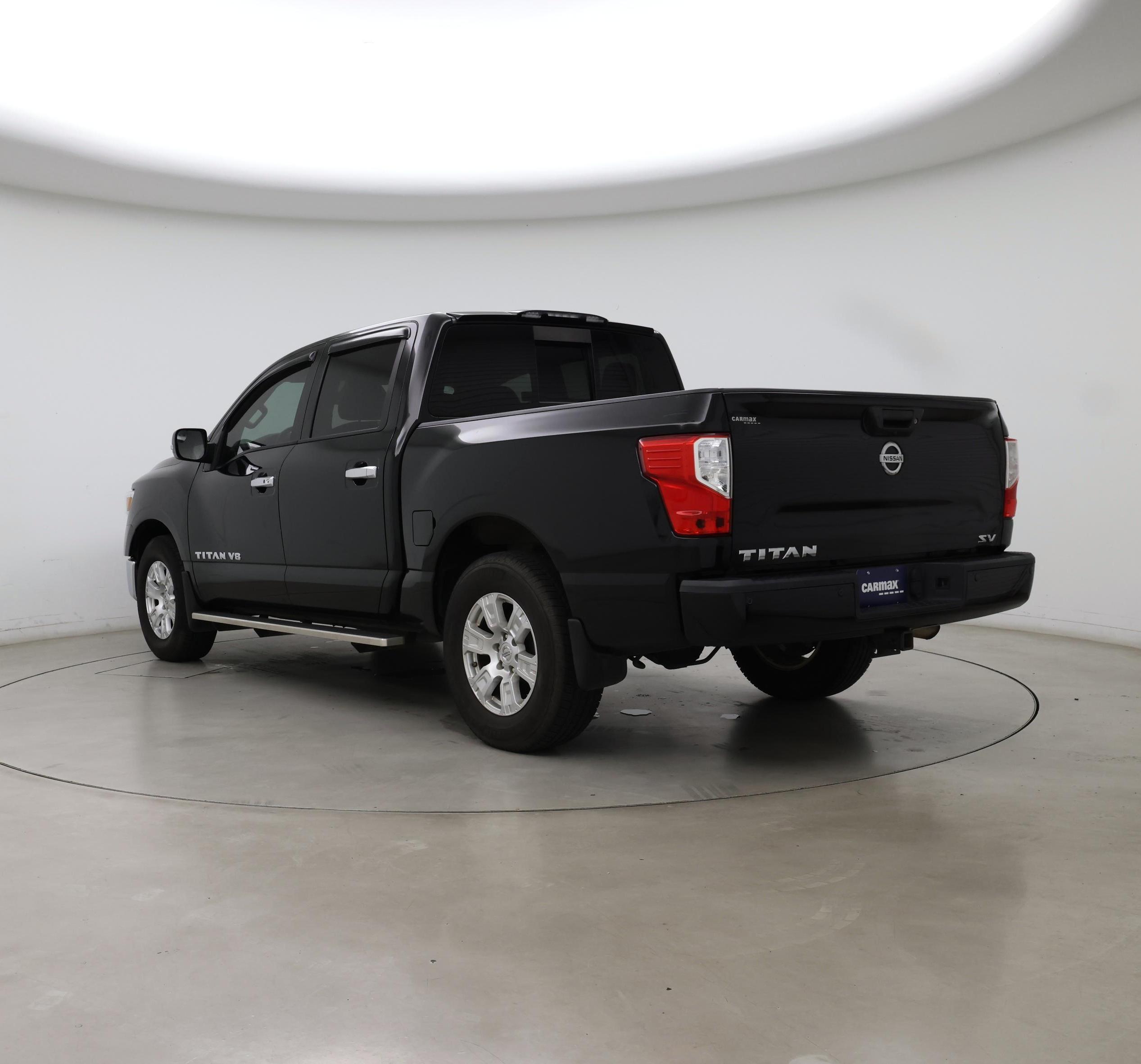 Thumbnail: 2018 Nissan Titan - 2