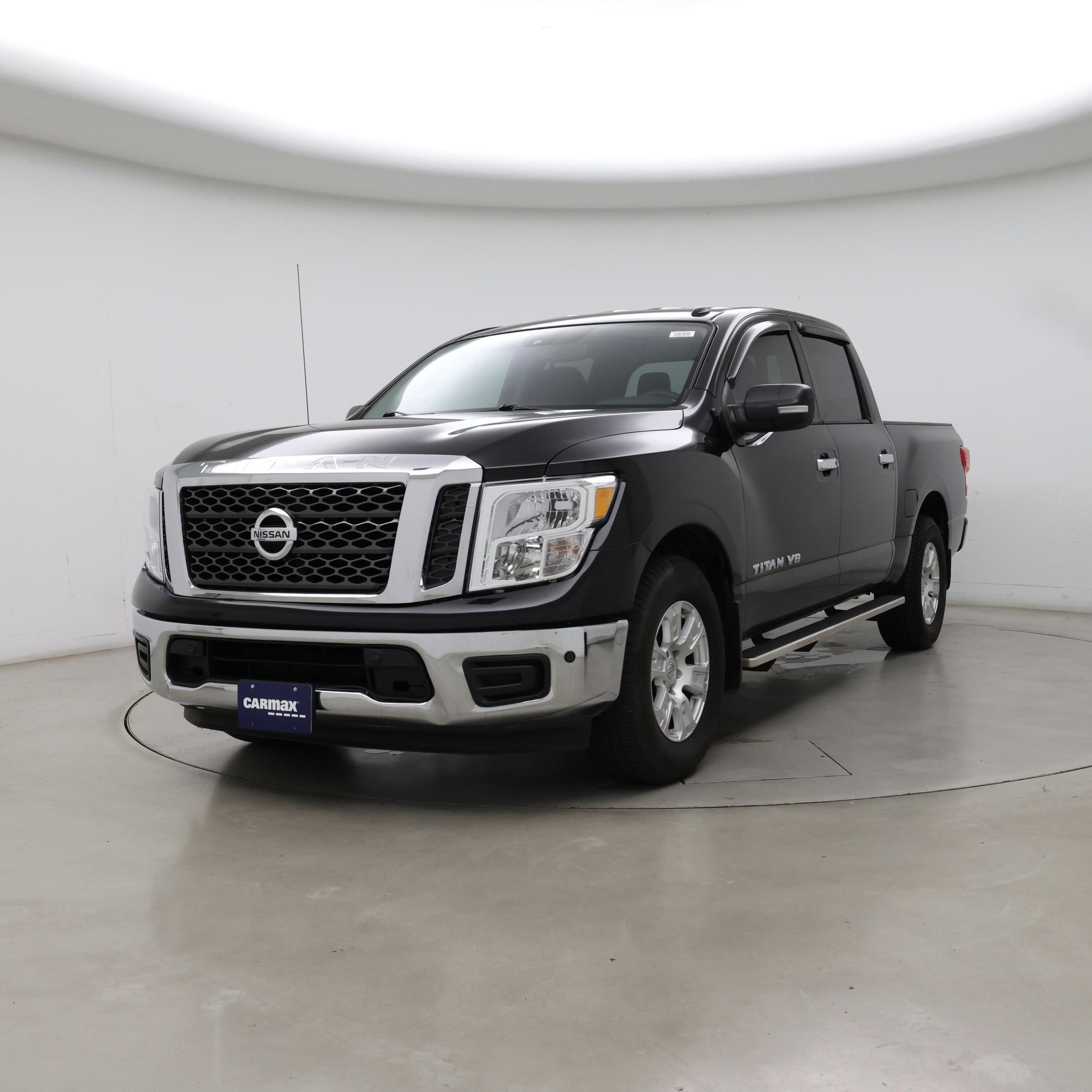 Thumbnail: 2018 Nissan Titan - 4