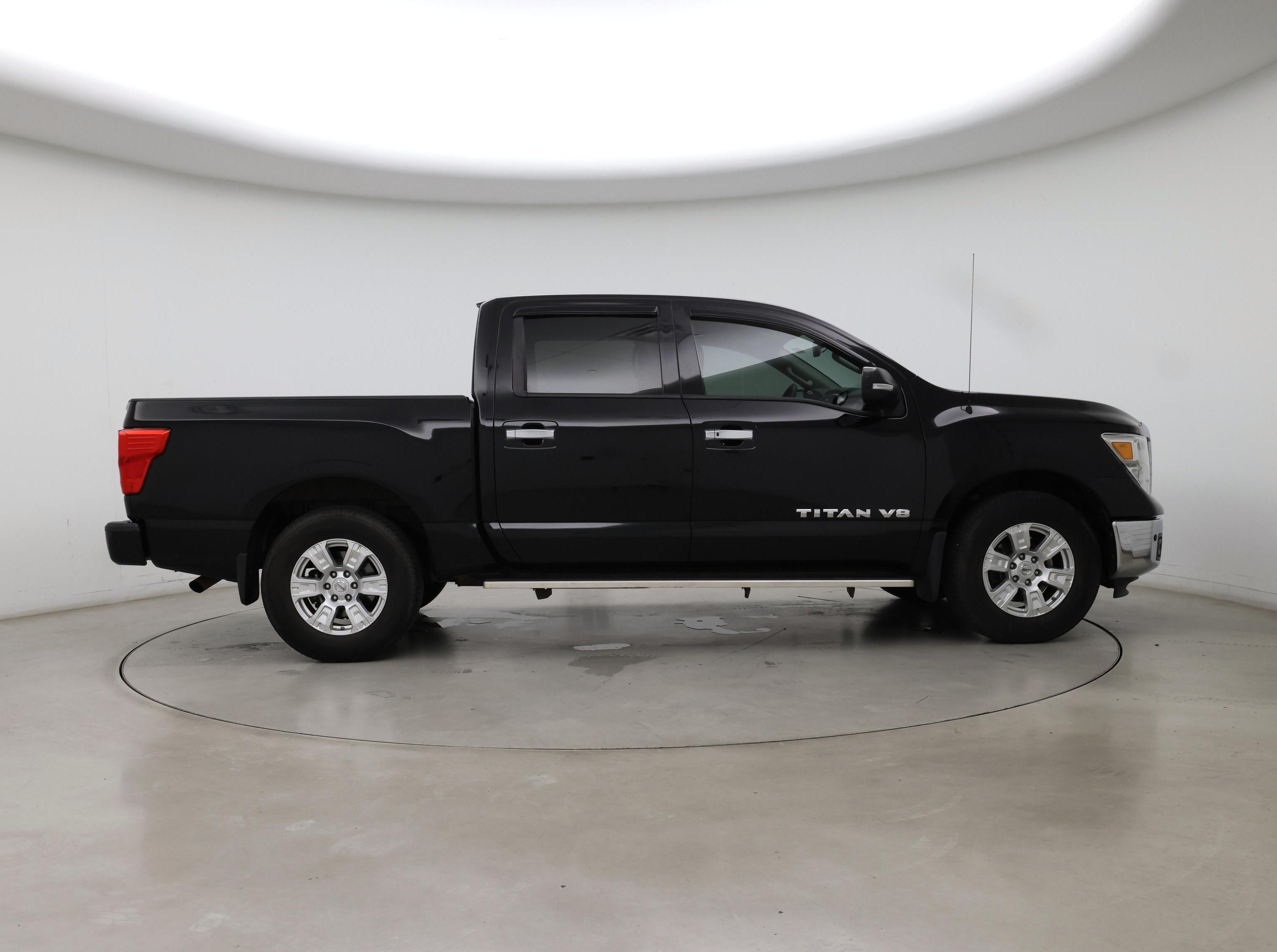 Thumbnail: 2018 Nissan Titan - 7