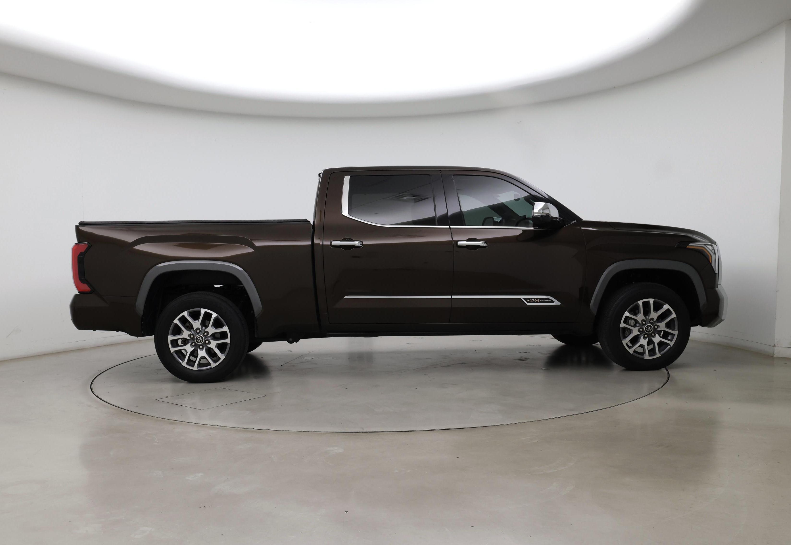 Thumbnail: 2023 Toyota Tundra - 7