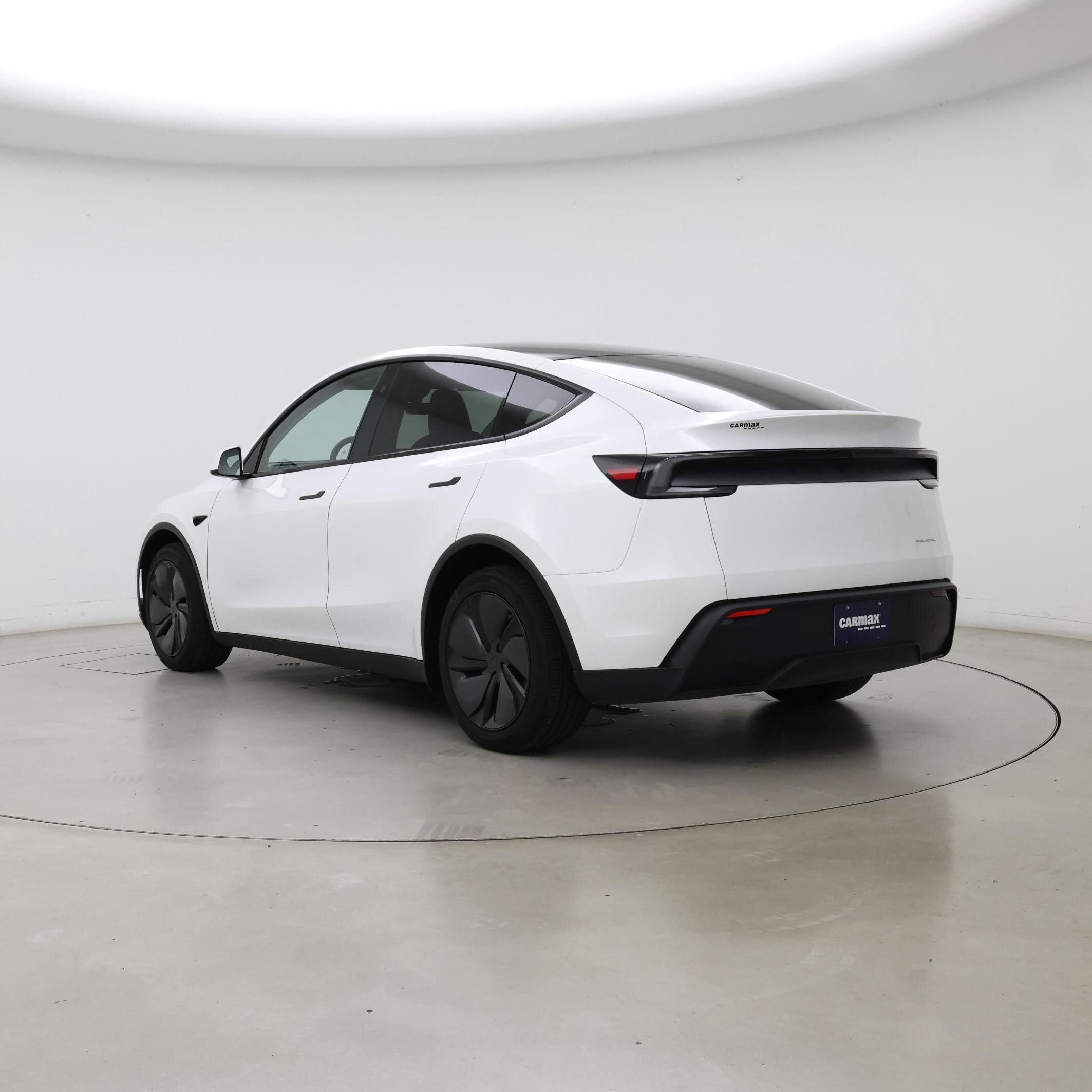 Thumbnail: 2026 Tesla Model Y - 2