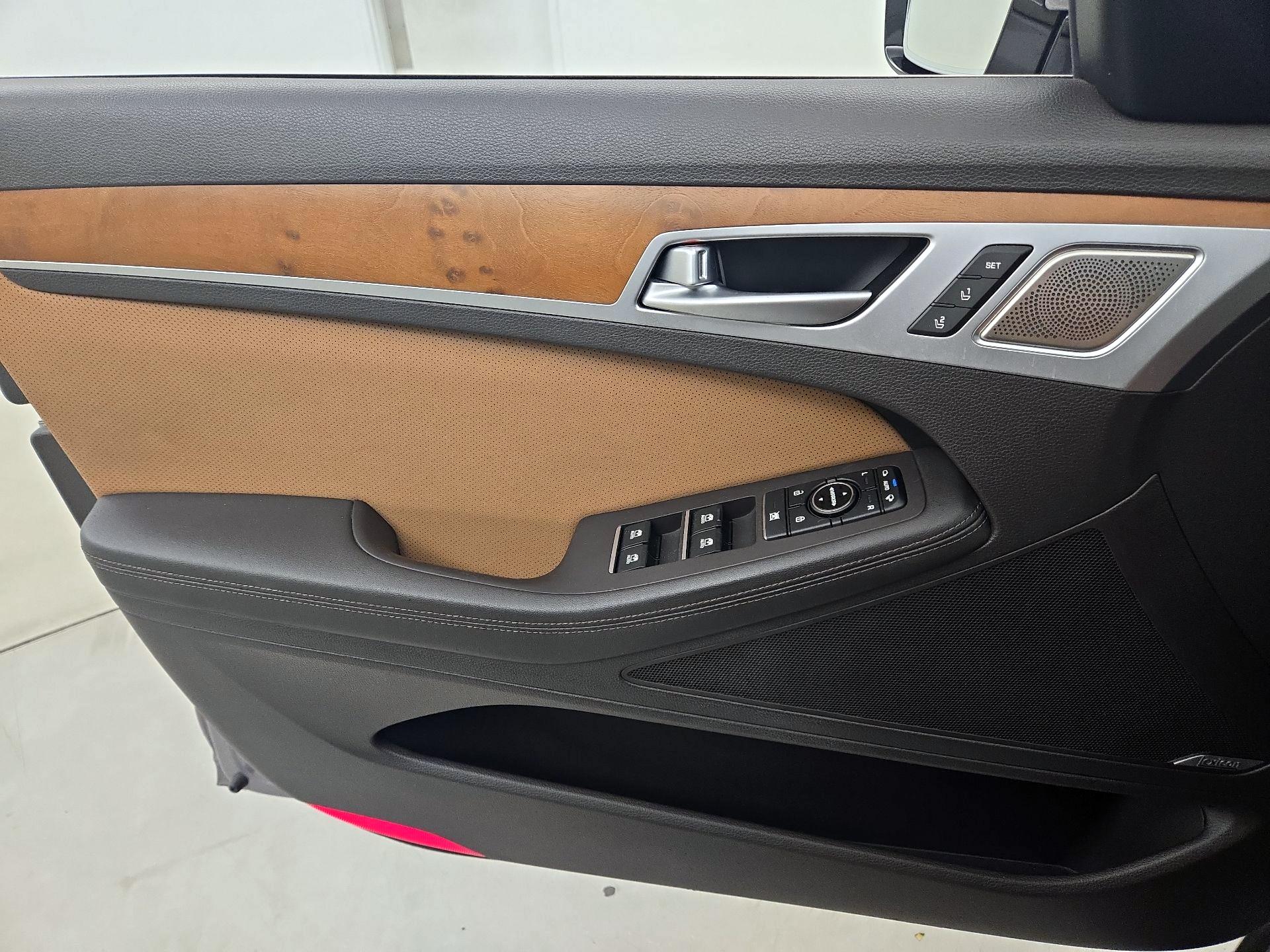 Thumbnail: 2020 Genesis G80 - 12