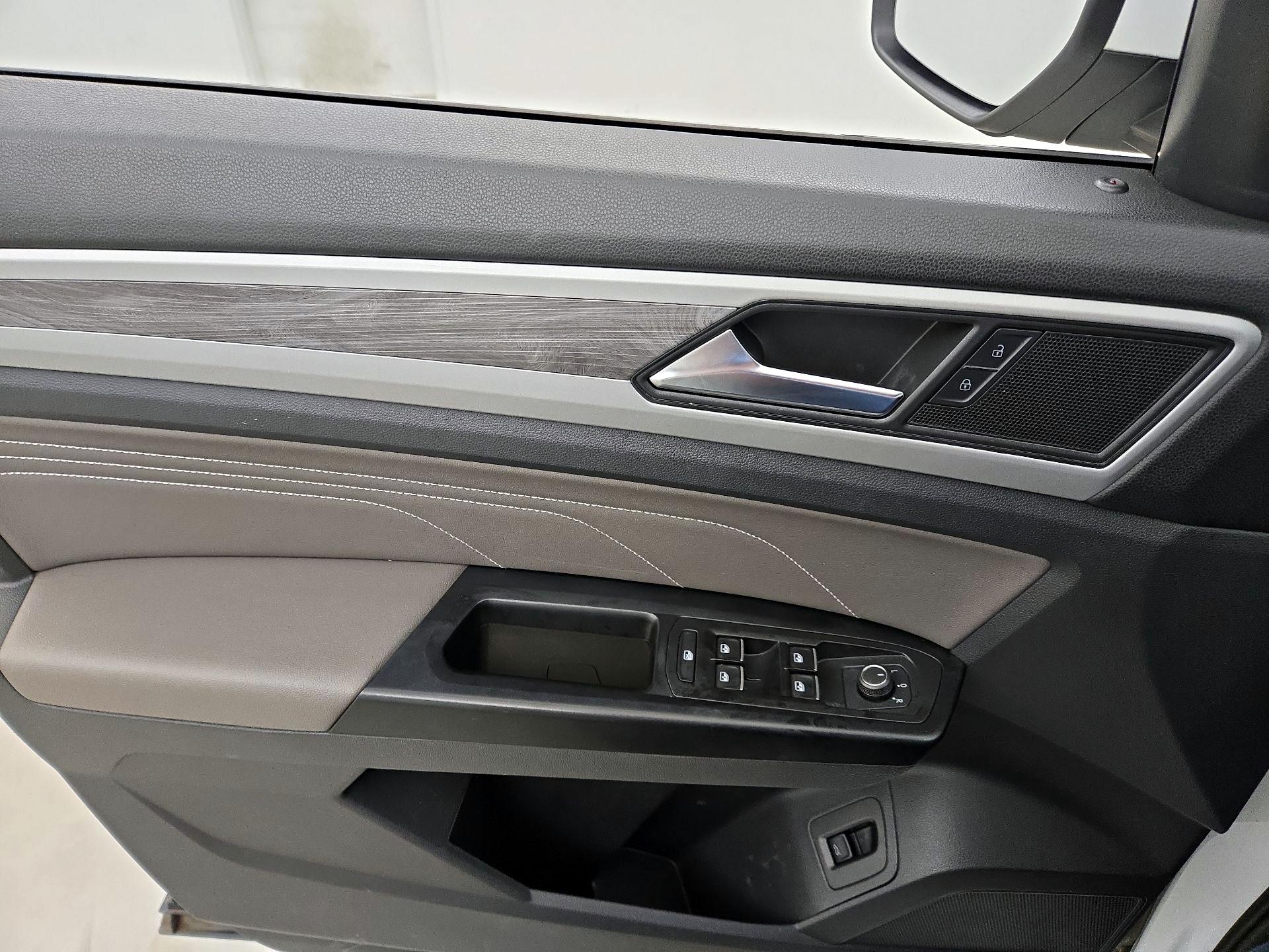 Thumbnail: 2021 Volkswagen Atlas - 12