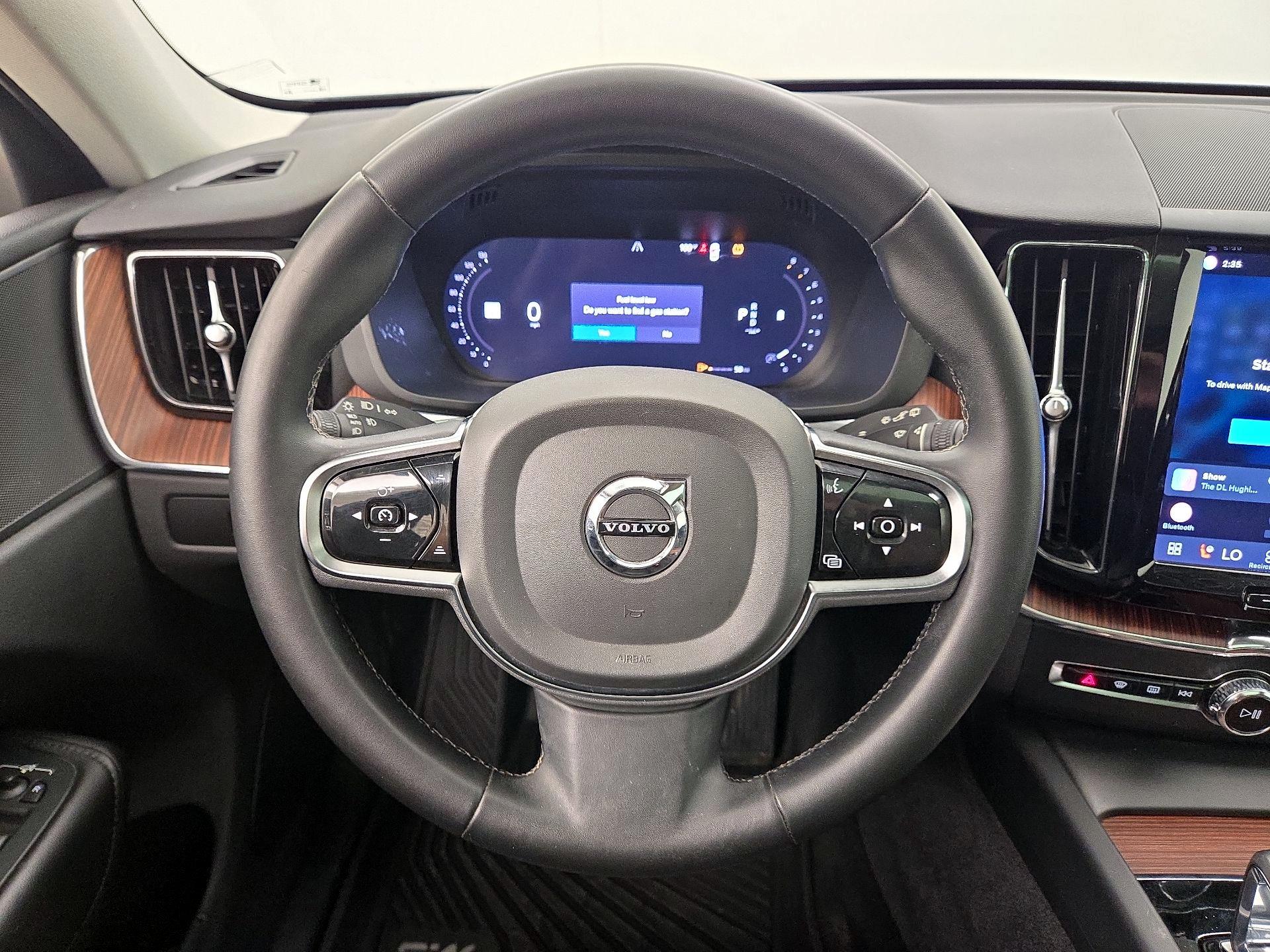 Thumbnail: 2023 Volvo XC60 - 10