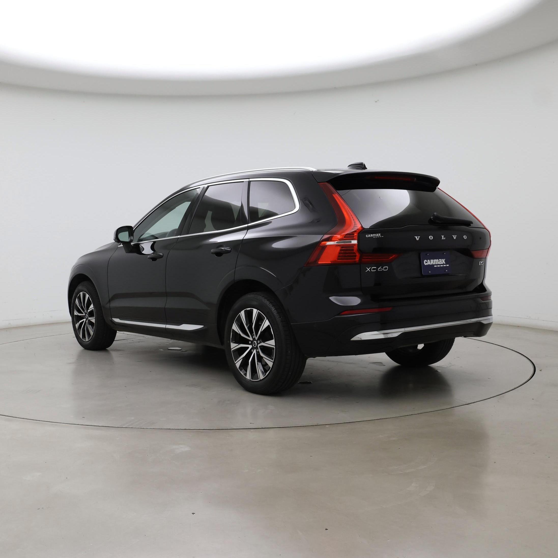 Thumbnail: 2023 Volvo XC60 - 2