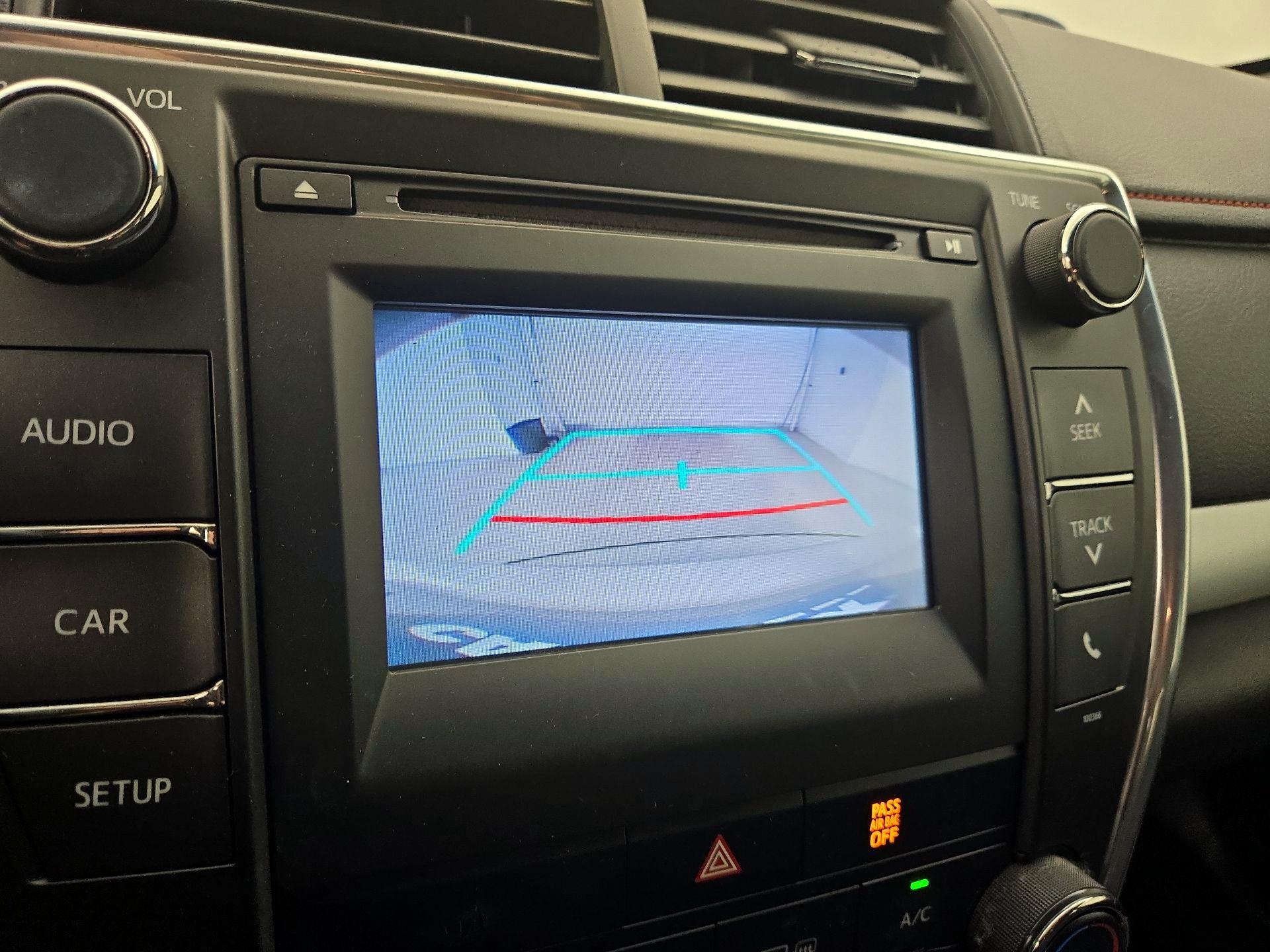 Thumbnail: 2015 Toyota Camry - 14