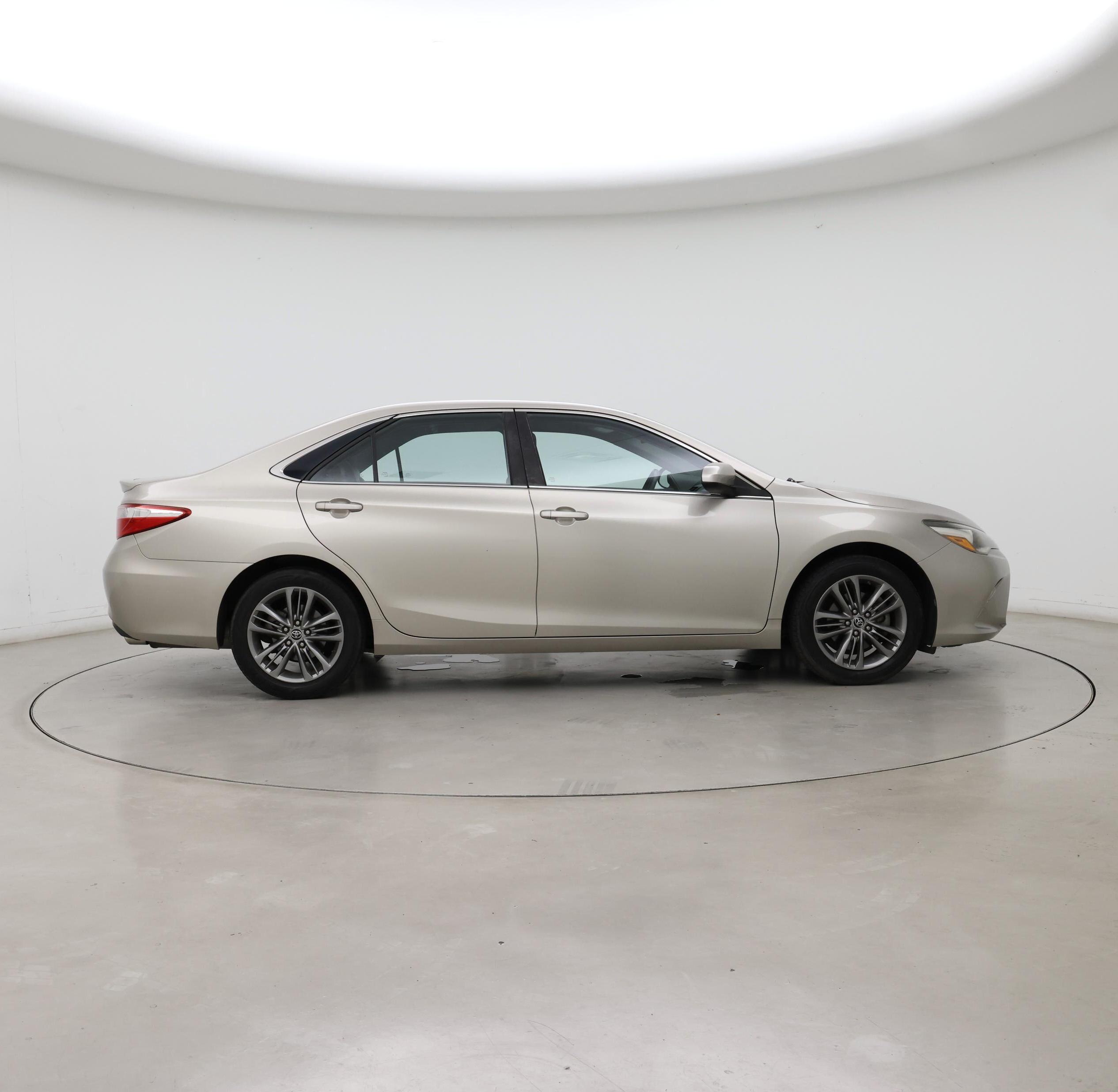 Thumbnail: 2015 Toyota Camry - 7