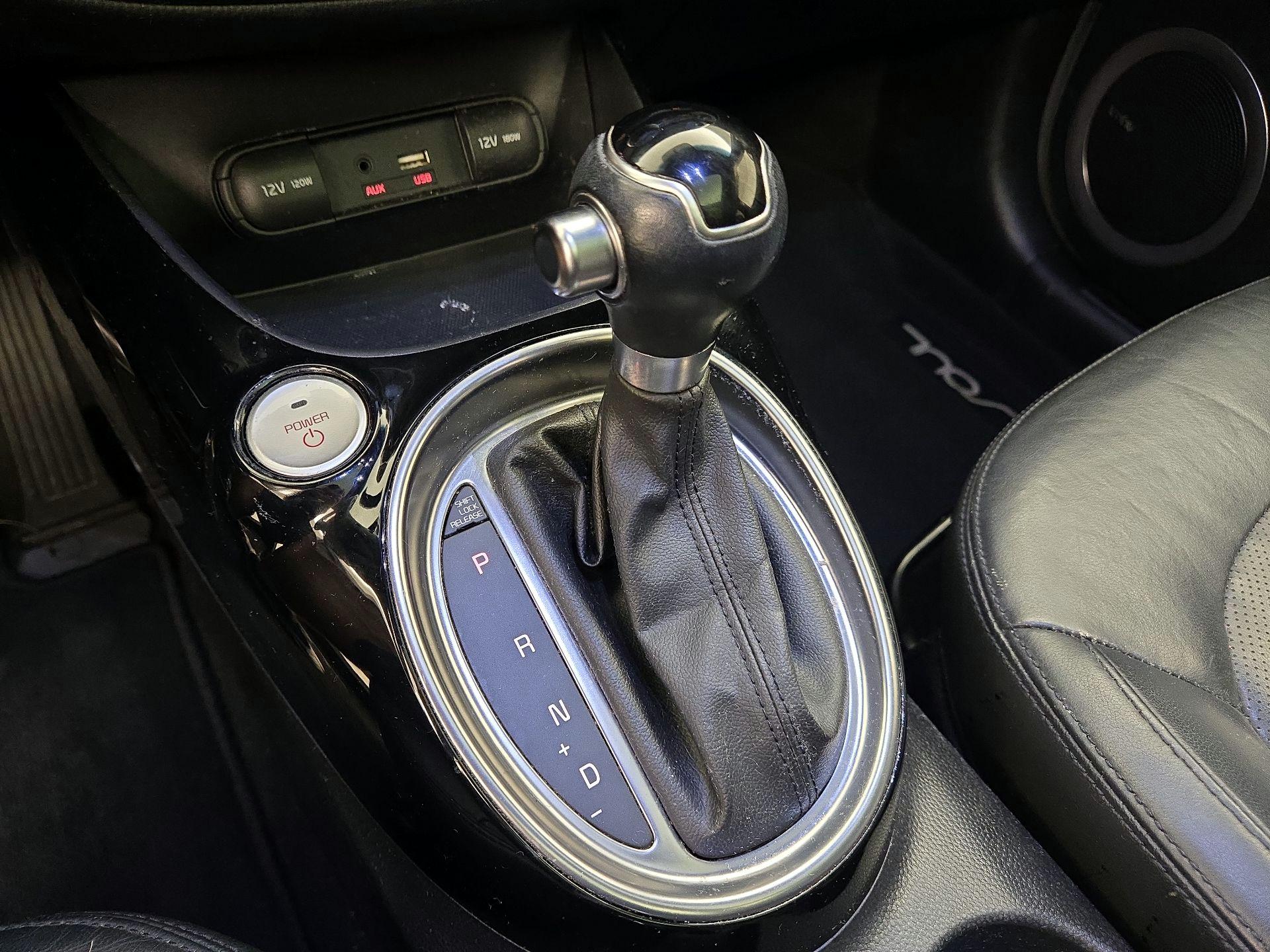 Thumbnail: 2015 Kia Soul - 18