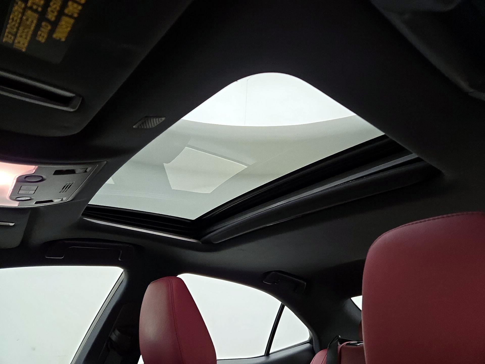 Thumbnail: 2019 Lexus IS - 19