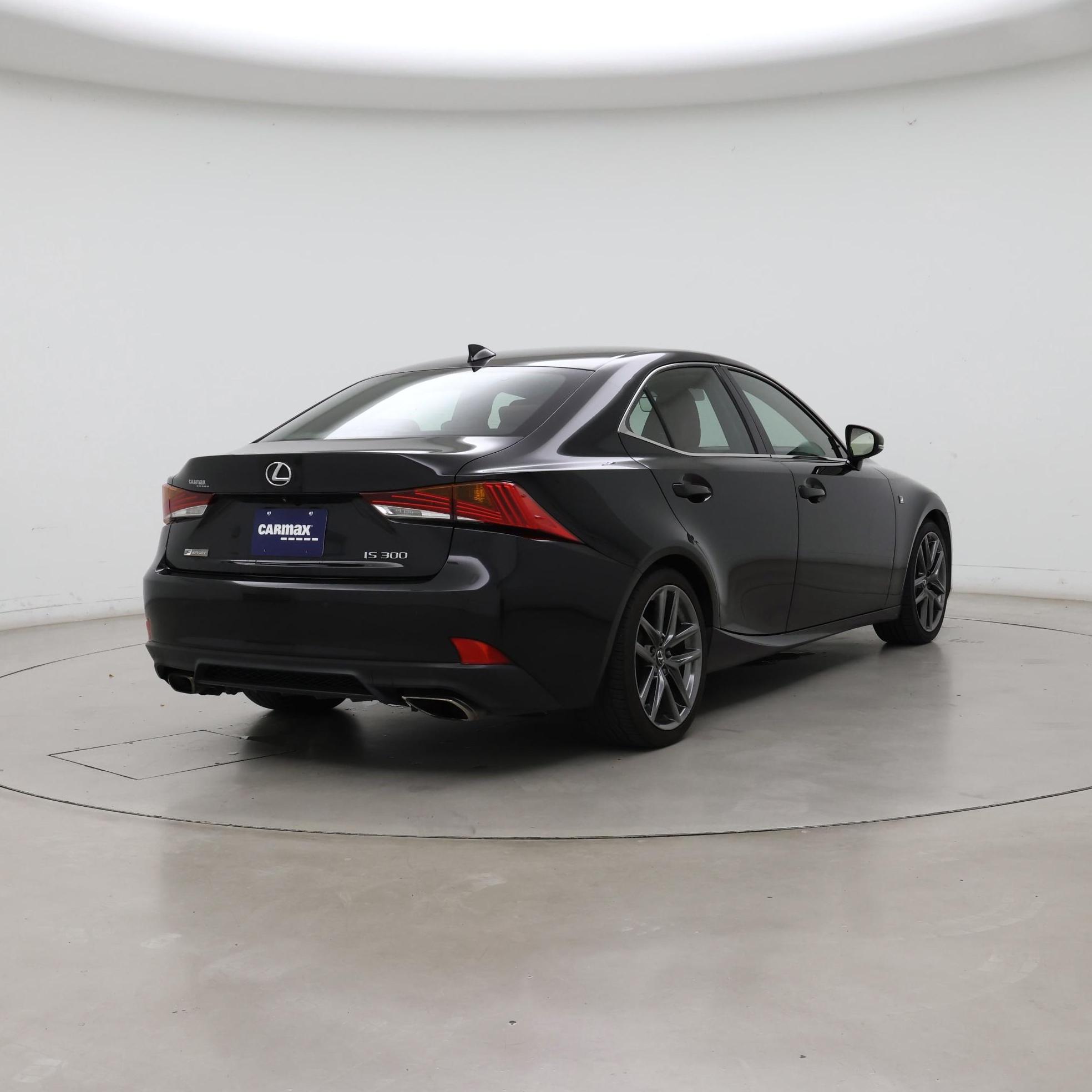 Thumbnail: 2019 Lexus IS - 8