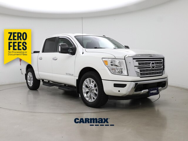 White 2021 Nissan Titan SV Crew Cab 4WD Pickup Truck Four-Wheel Drive Automatic
