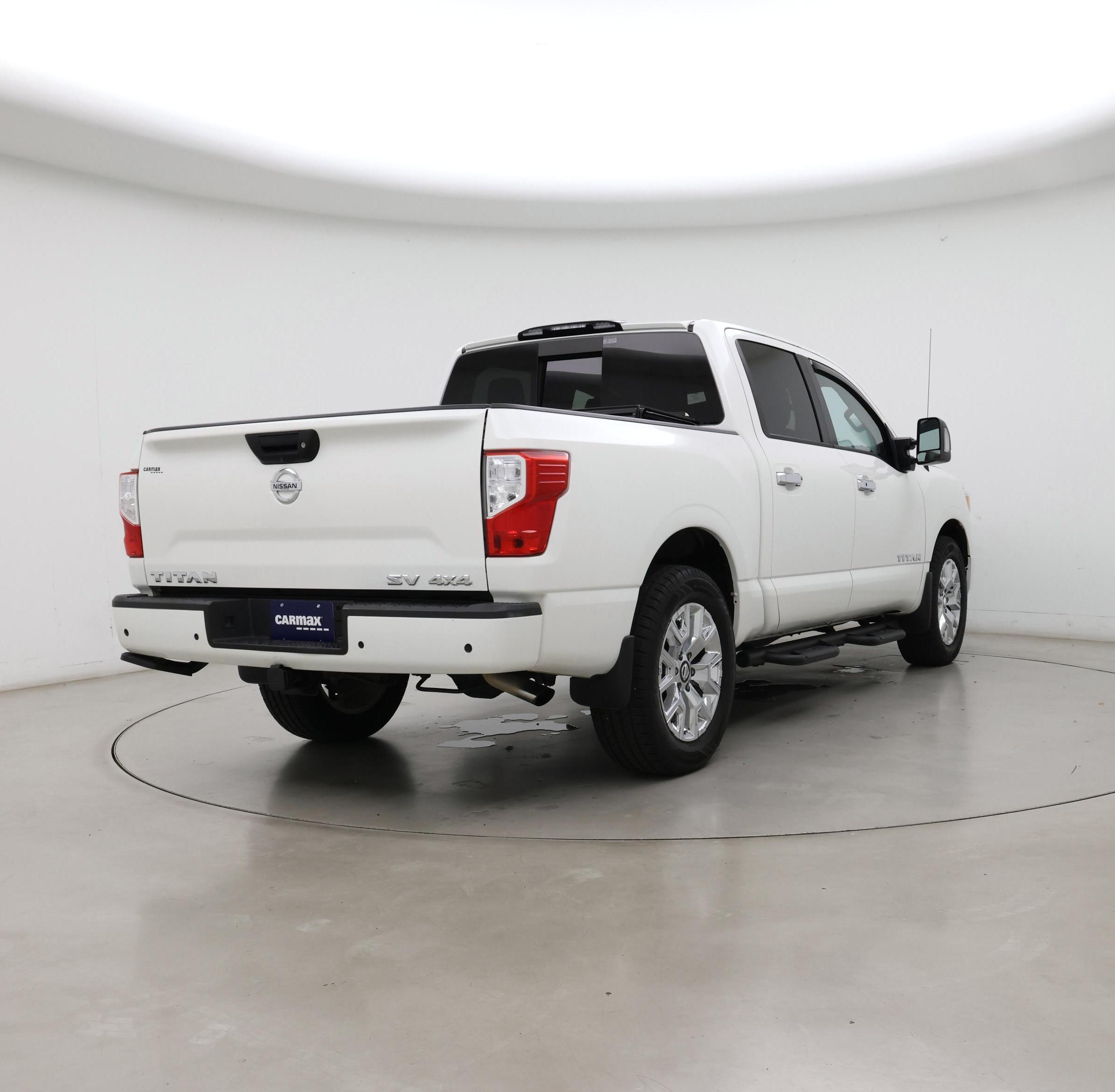 Thumbnail: 2021 Nissan Titan - 8