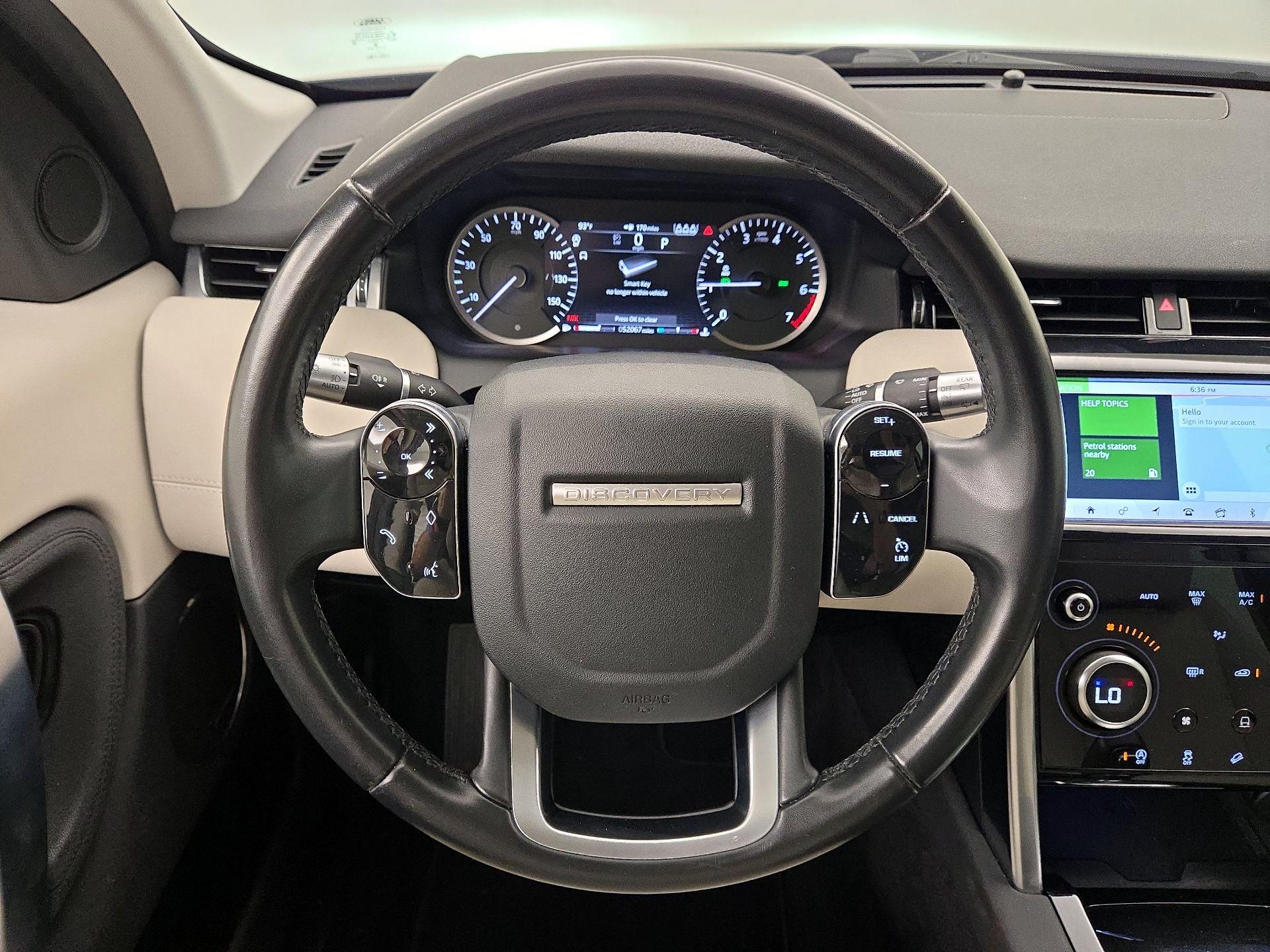 Thumbnail: 2020 Land Rover Discovery Sport - 10