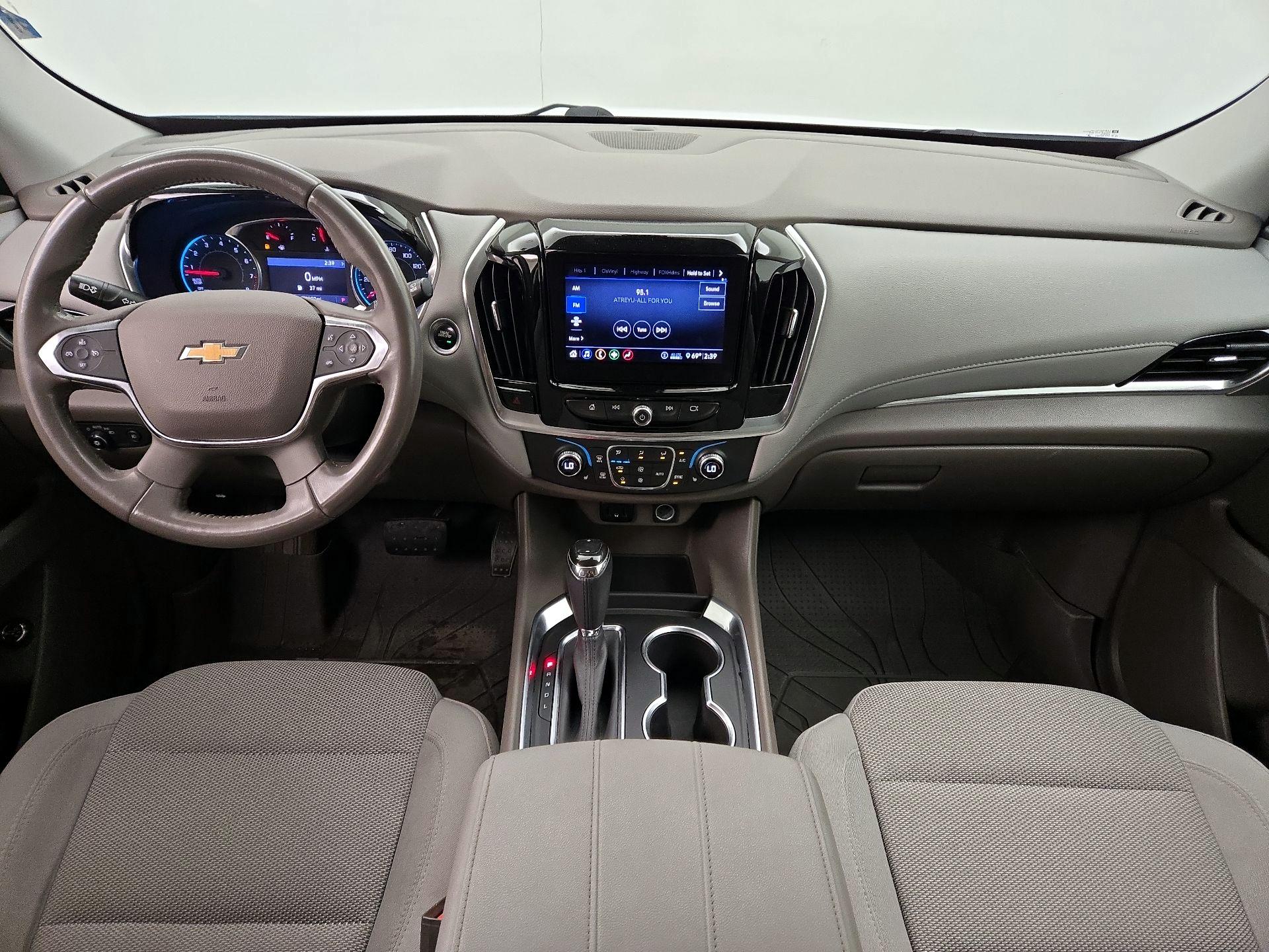 Thumbnail: 2020 Chevrolet Traverse - 9