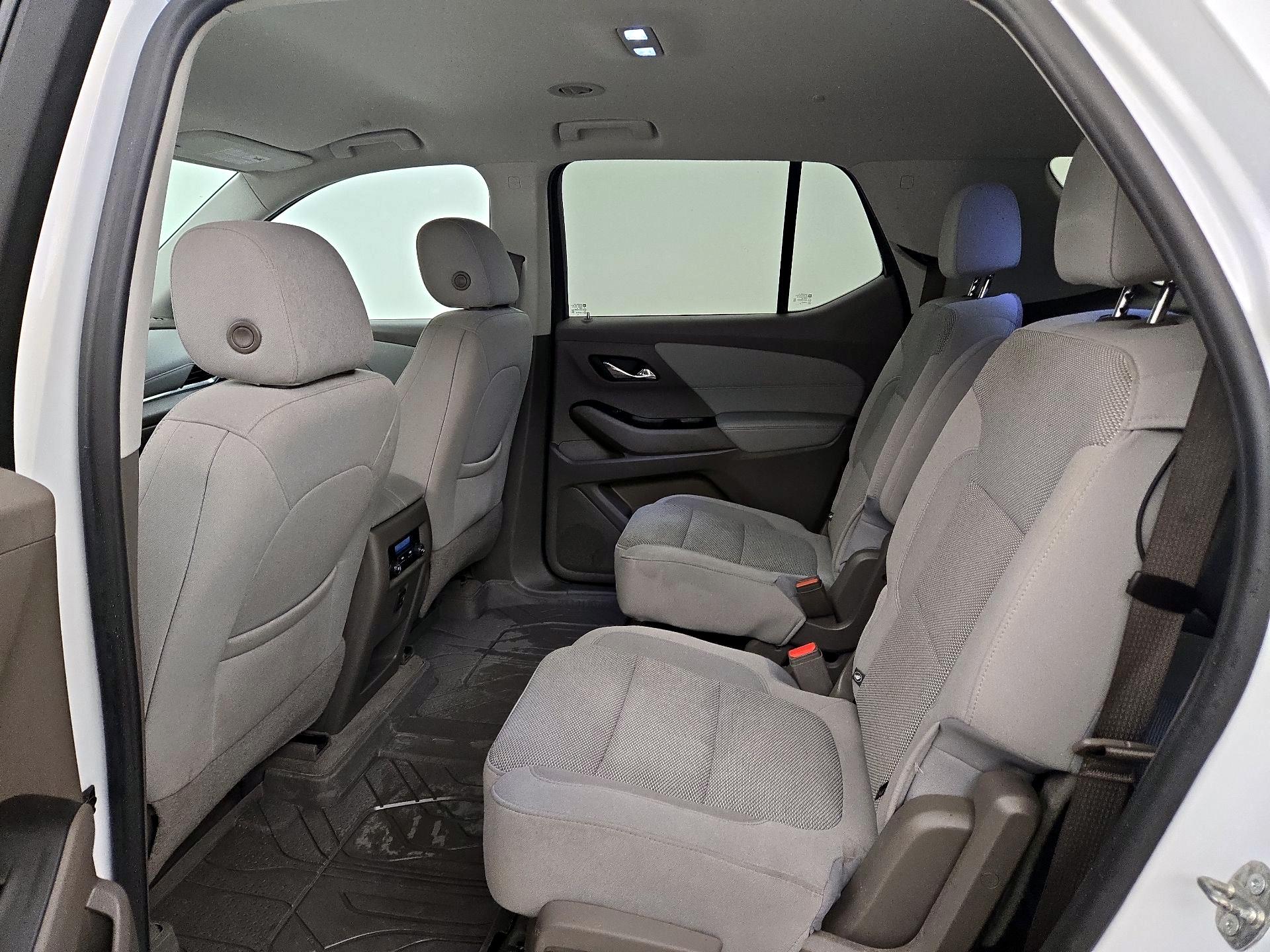 Thumbnail: 2020 Chevrolet Traverse - 19