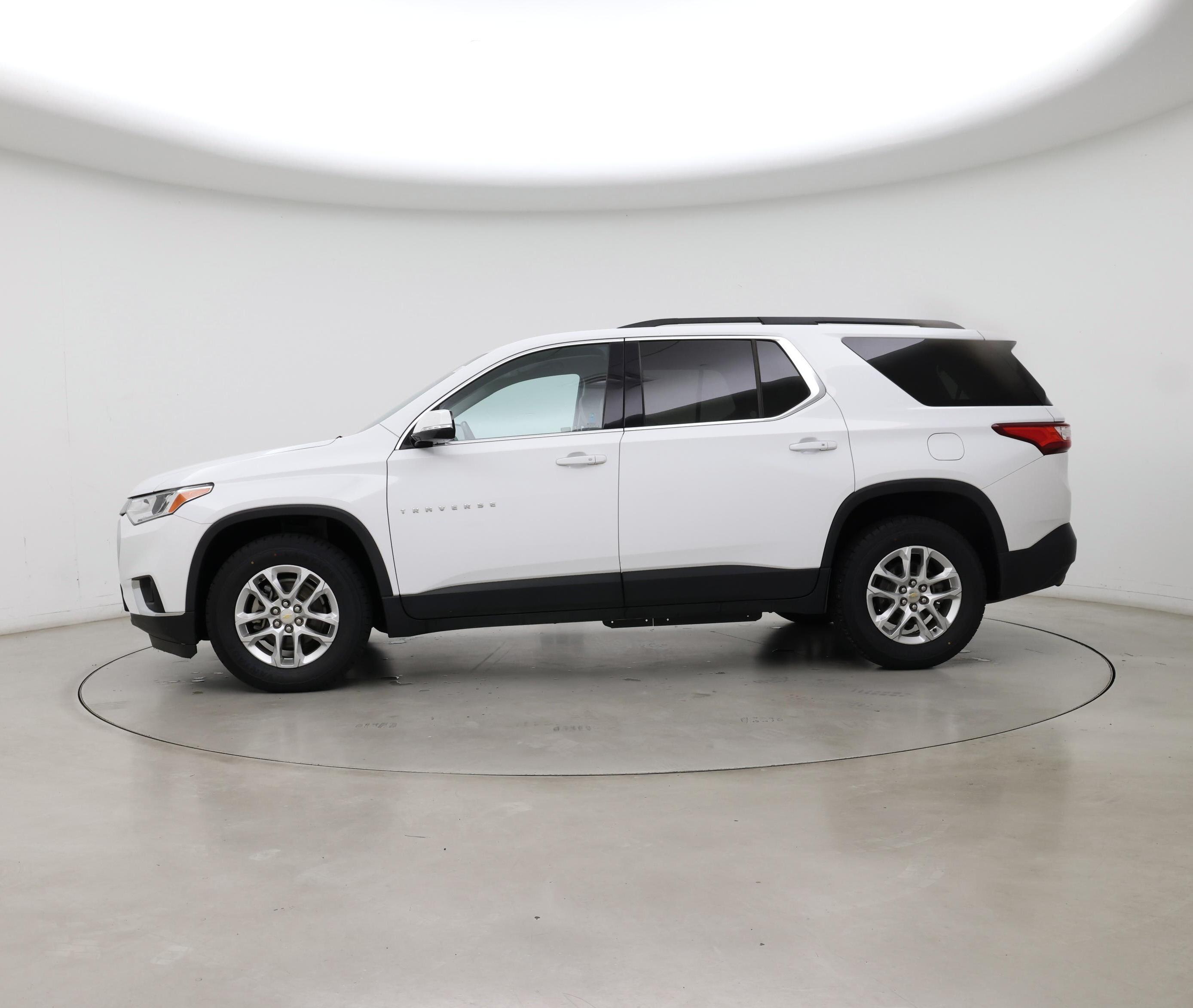 Thumbnail: 2020 Chevrolet Traverse - 3