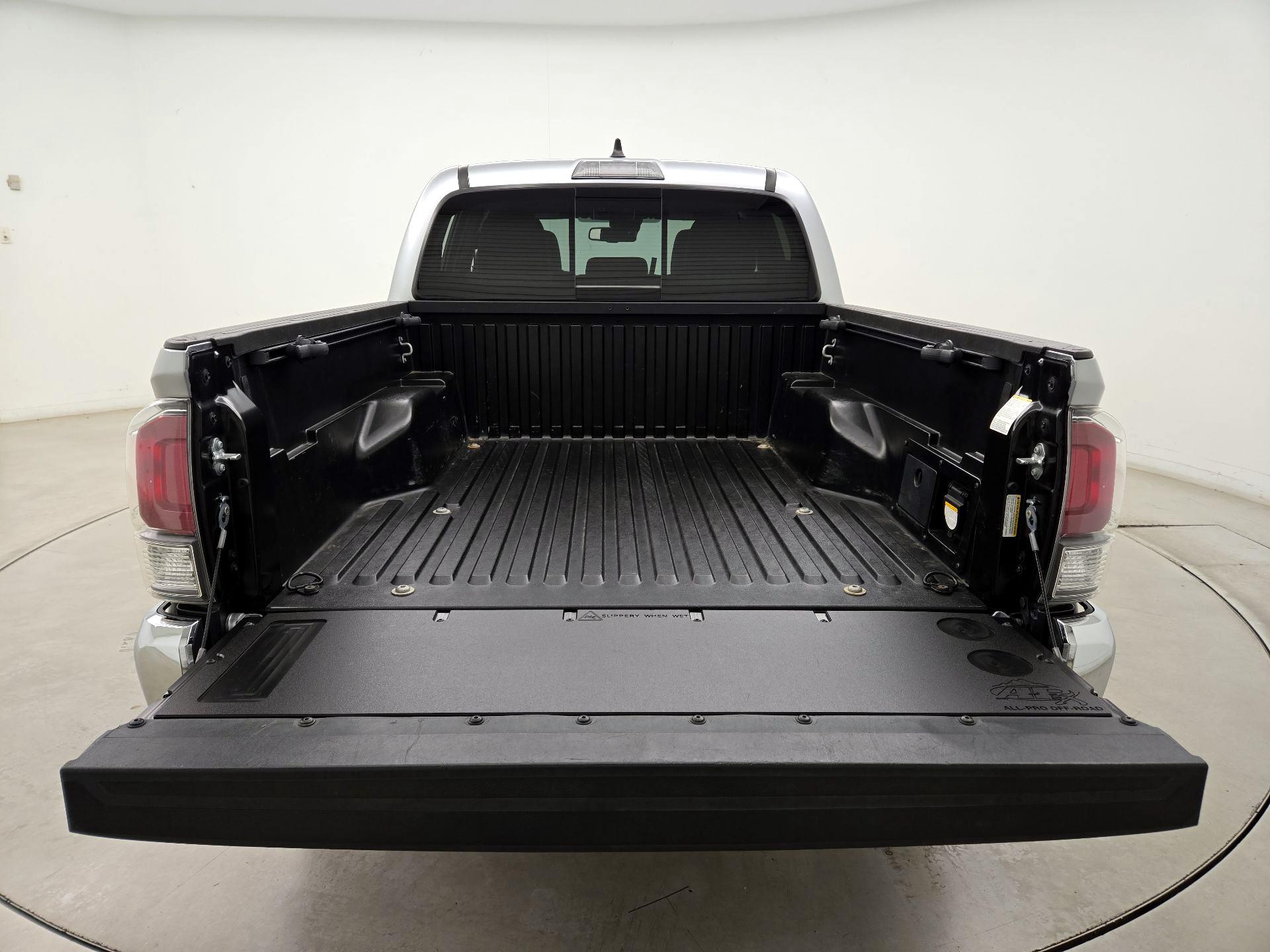 Thumbnail: 2023 Toyota Tacoma - 20