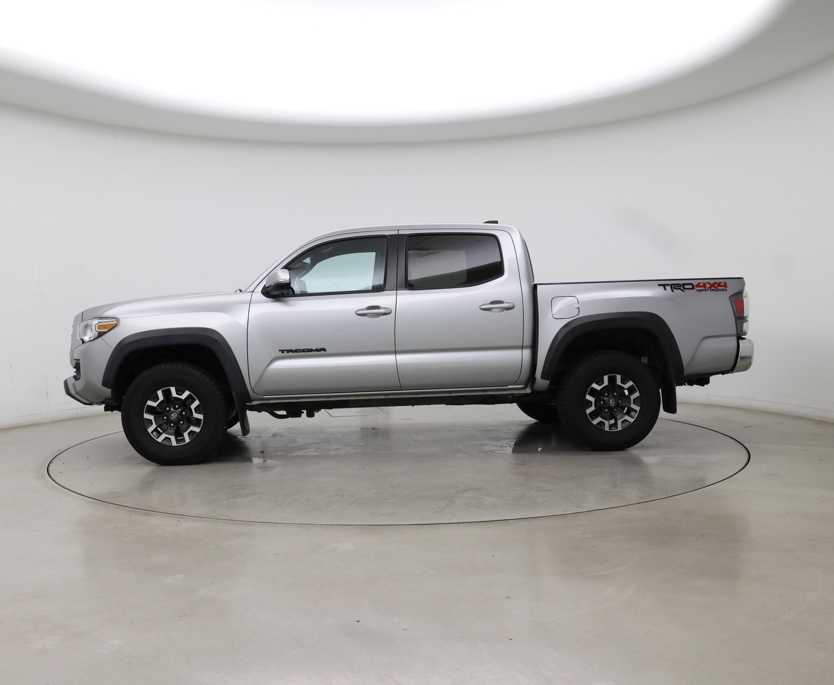 Thumbnail: 2023 Toyota Tacoma - 3