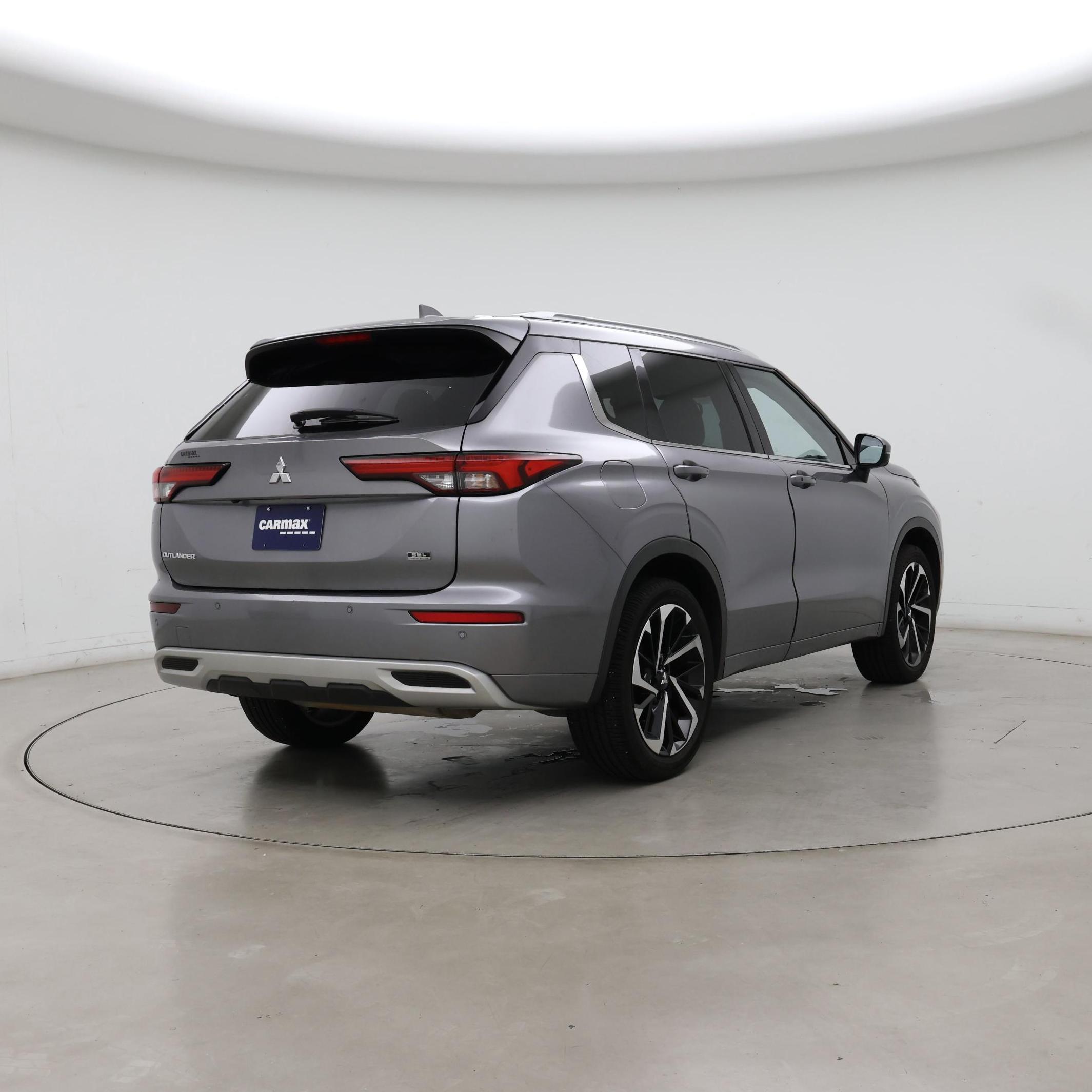 Thumbnail: 2022 Mitsubishi Outlander - 8