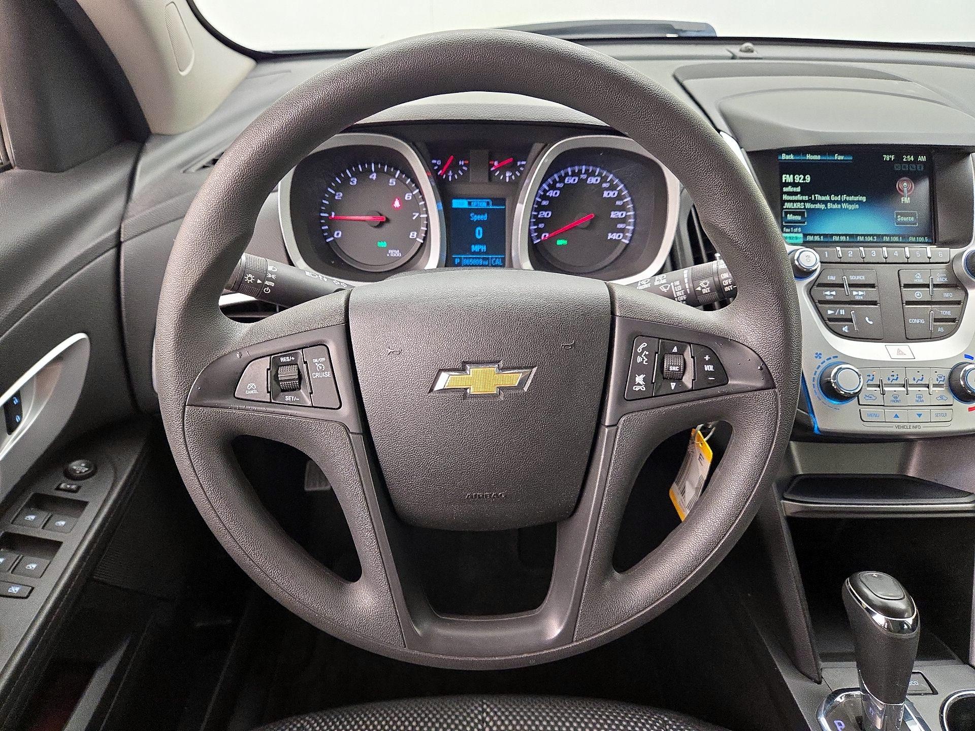 Thumbnail: 2017 Chevrolet Equinox - 10