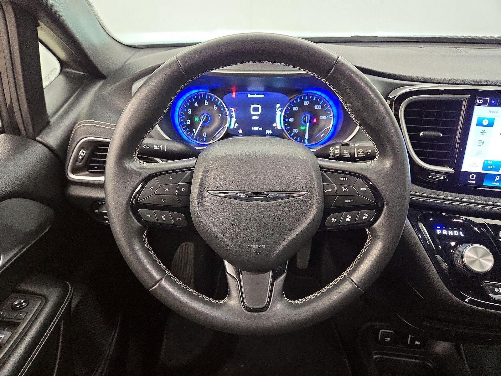 2021 Chrysler Pacifica Touring - Photo 11